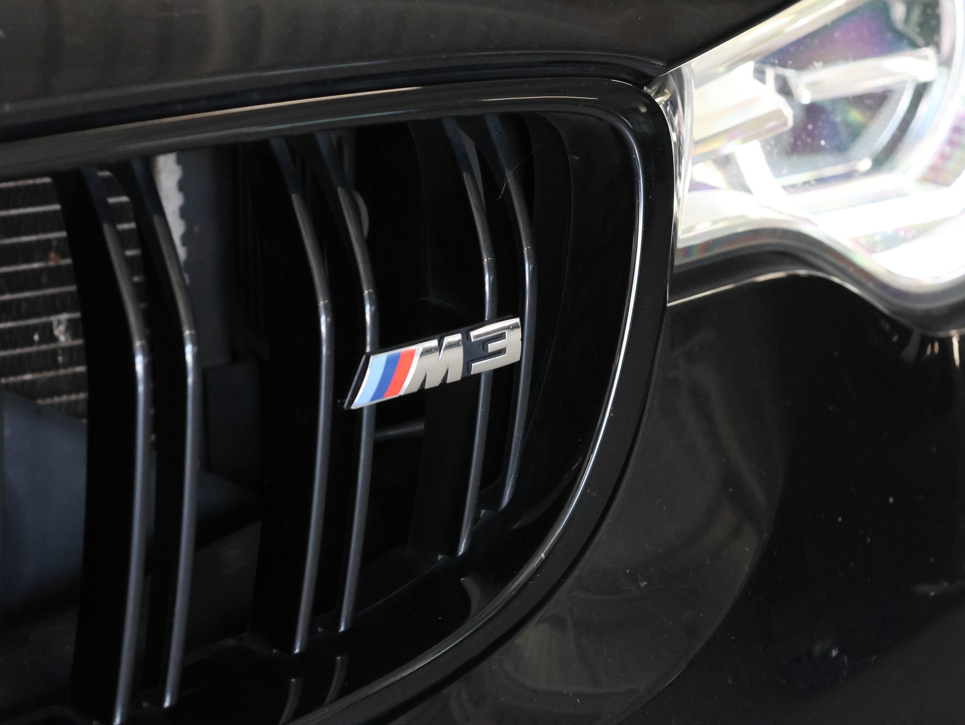 BMW M3 *360 Kamera* *Sitzheizung* *Shadowline Optik**-image-17
