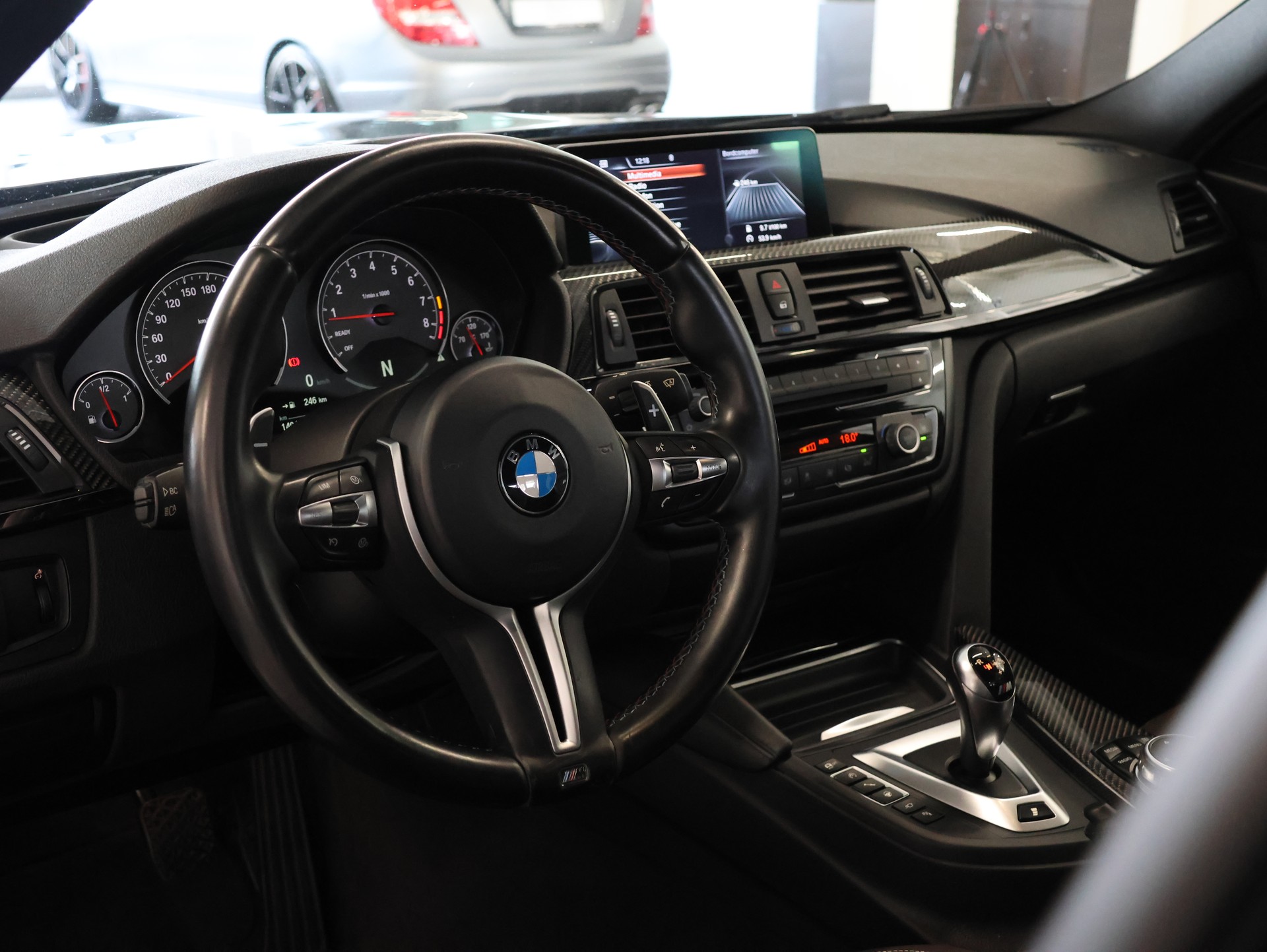 BMW M3 *360 Kamera* *Sitzheizung* *Shadowline Optik**-image-21