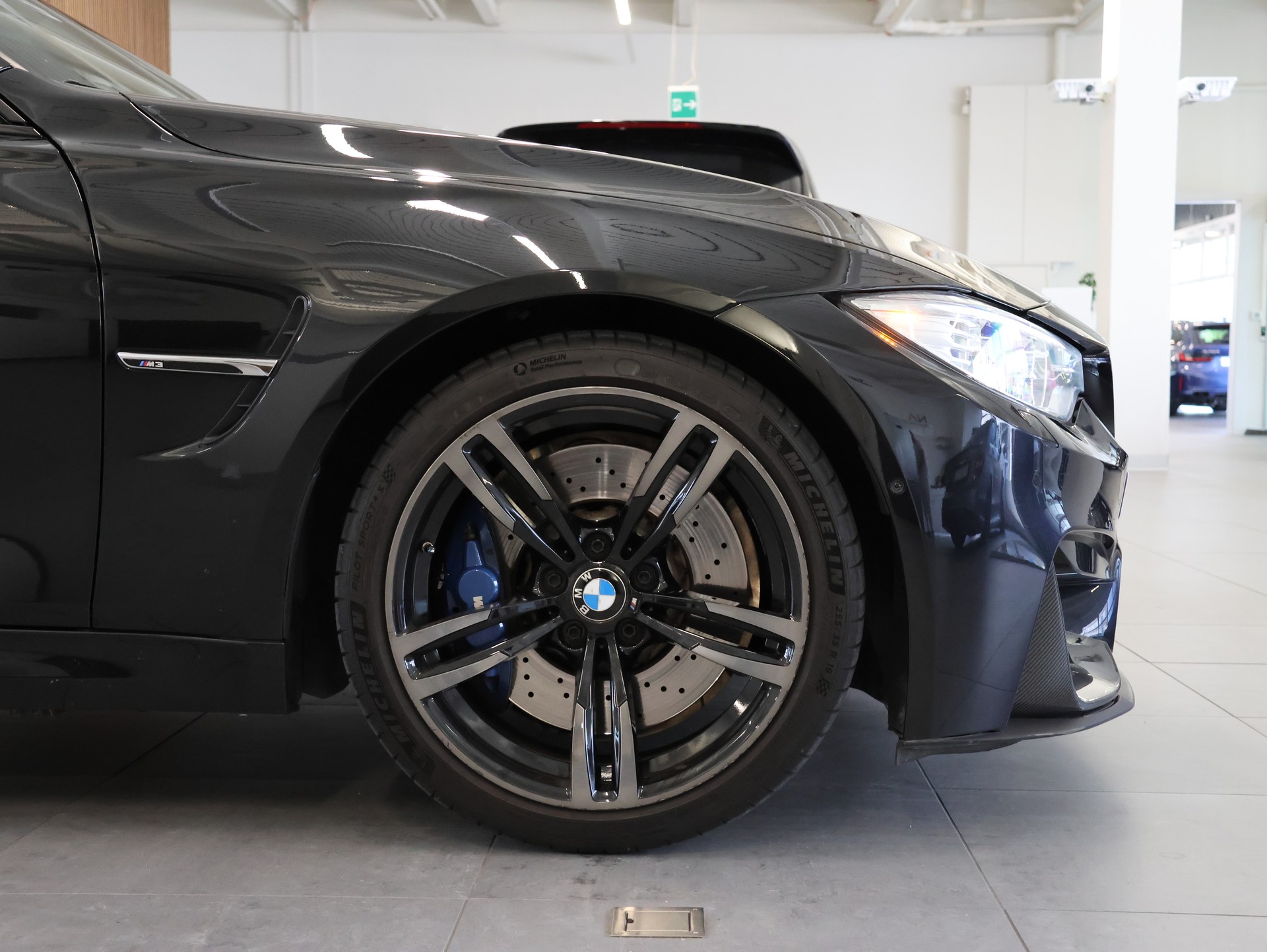 BMW M3 *360 Kamera* *Sitzheizung* *Shadowline Optik**-image-7