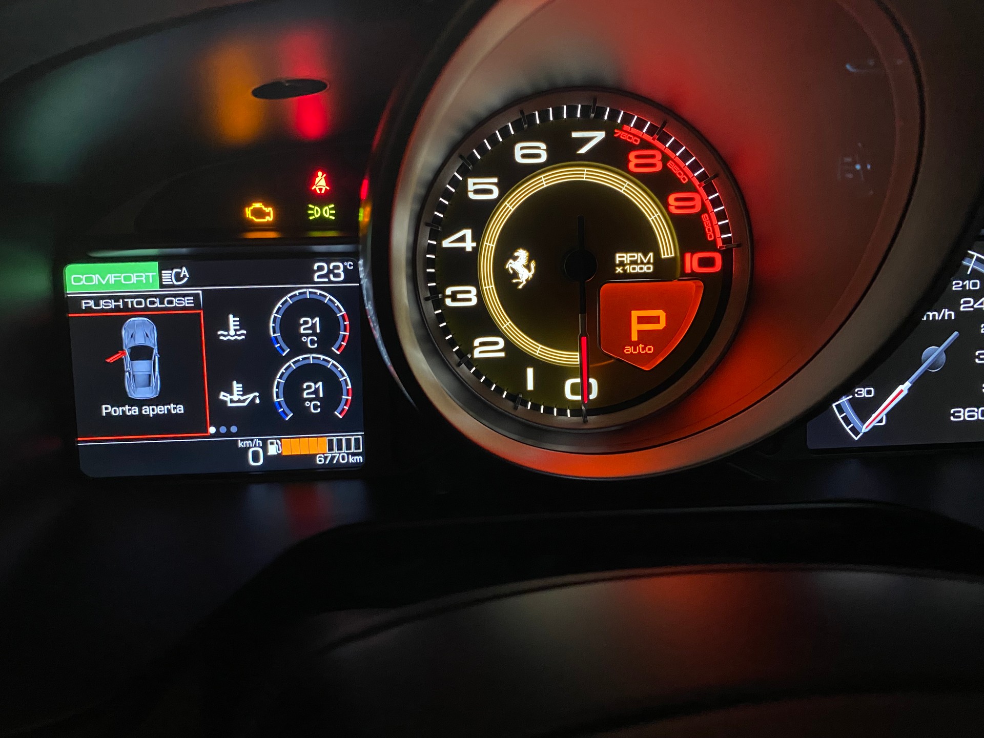 FERRARI Portofino 3.9 V8 T-image-4