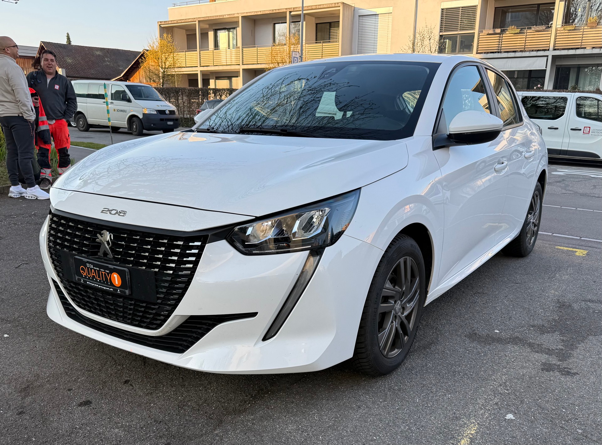 PEUGEOT 208 1.5 BlueHDi Active Pack-image-0