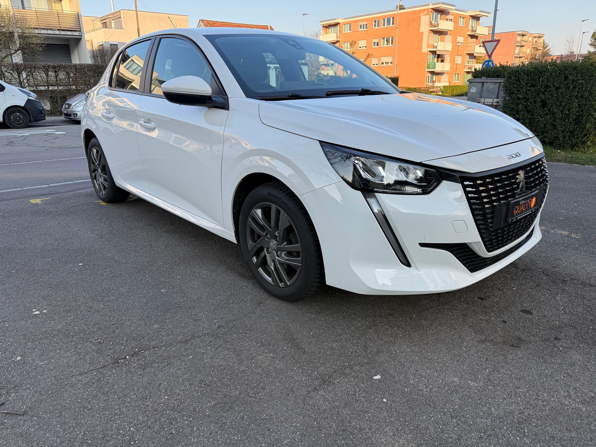 PEUGEOT 208 1.5 BlueHDi Active Pack-image-1