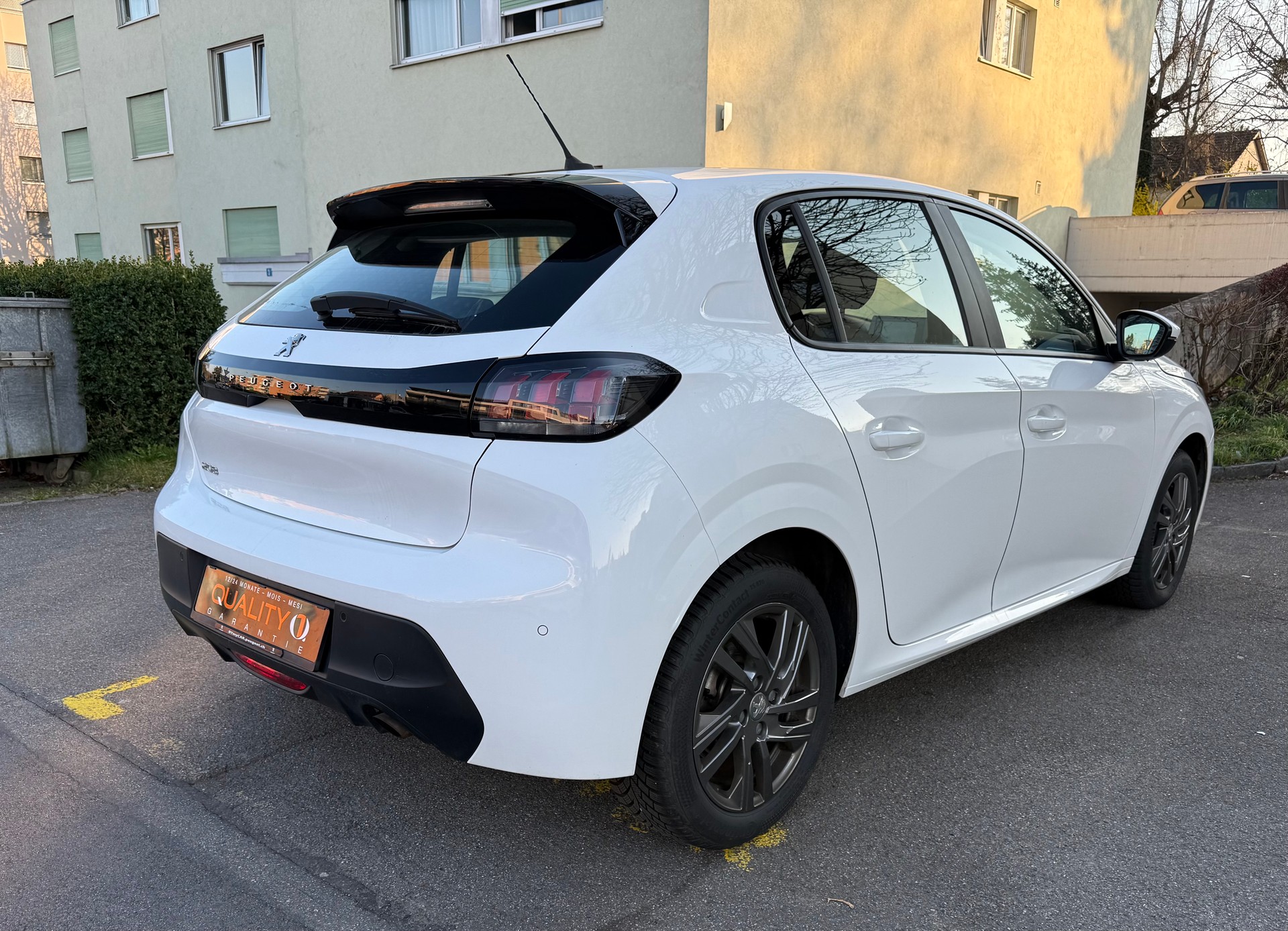 PEUGEOT 208 1.5 BlueHDi Active Pack-image-7