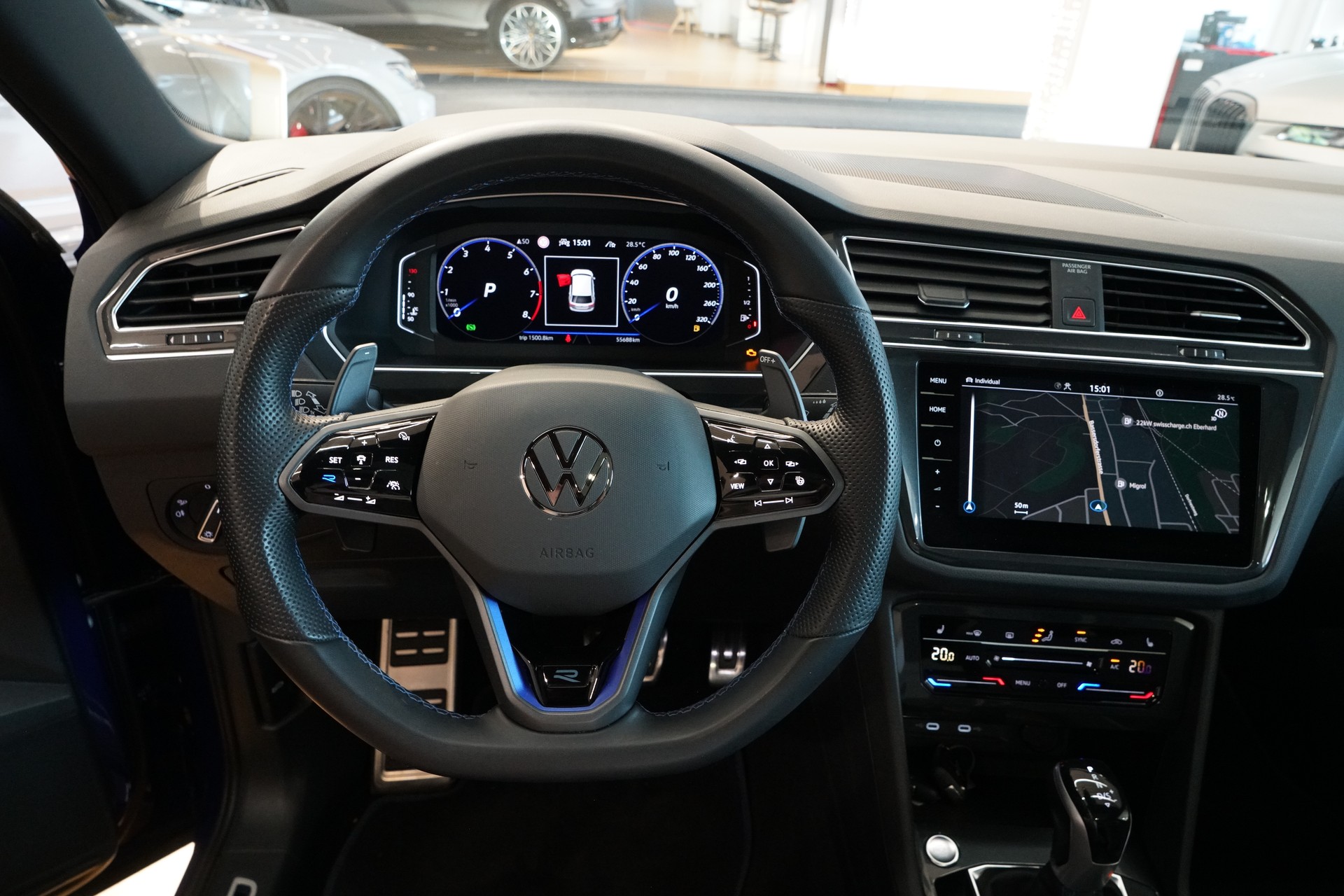 VW Tiguan 2.0TSI R 4Motion DSG "Akrapovic"-image-15