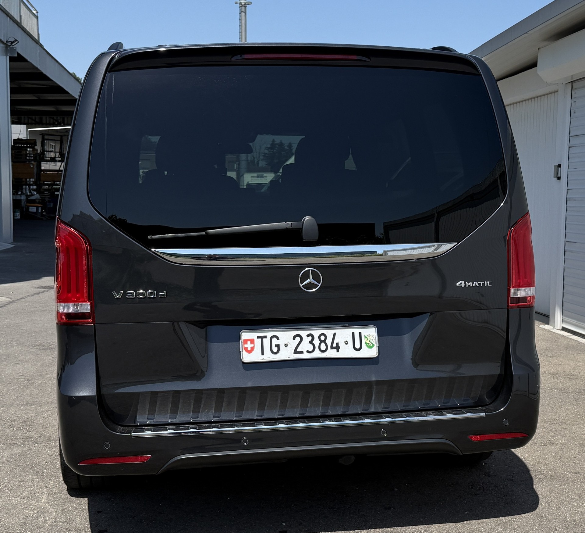 MERCEDES-BENZ V 300 d Avantgarde lang 4matic-image-2