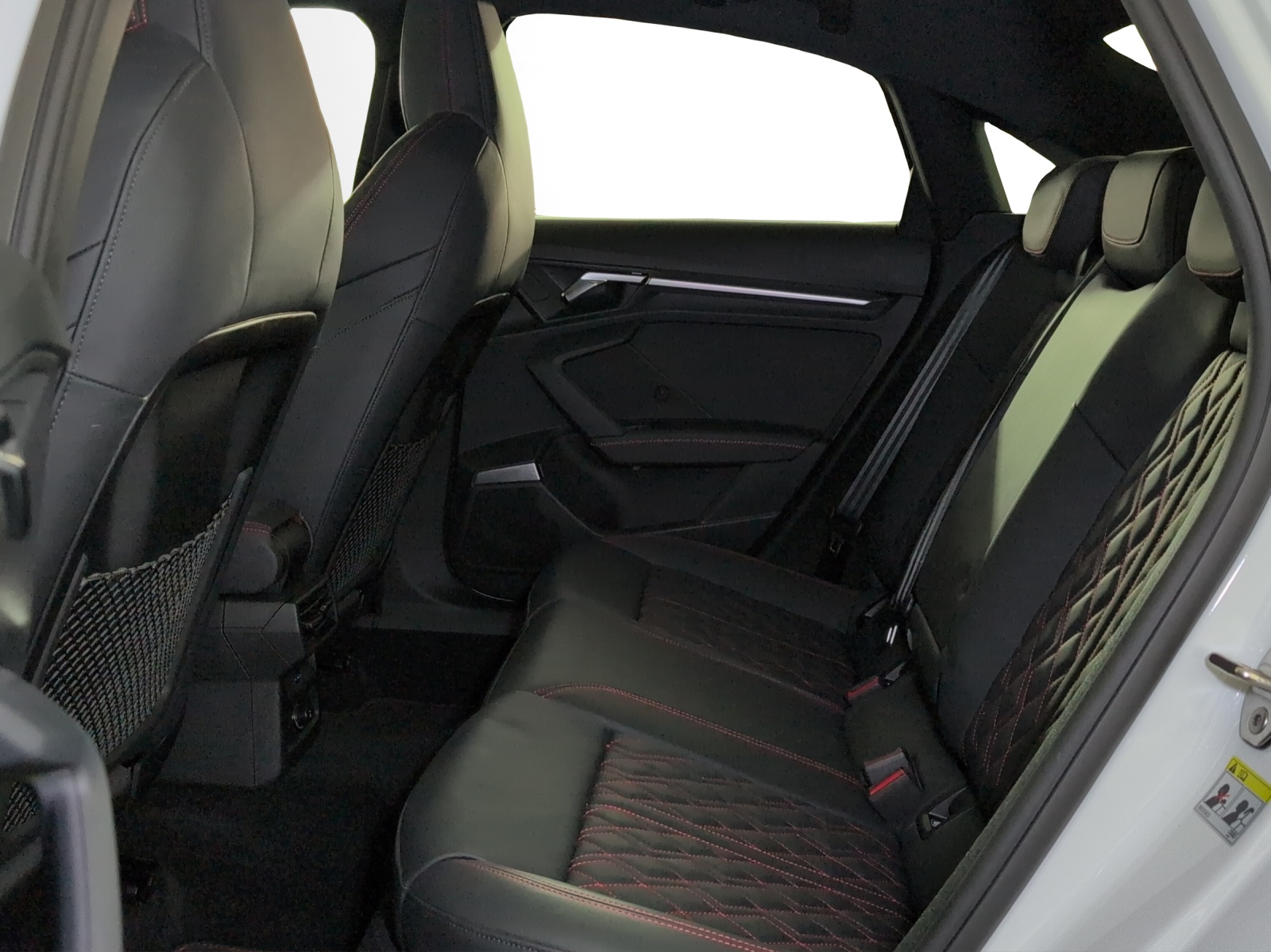 AUDI S3 Limousine 2.0 TFSI quattro S-tronic-image-7