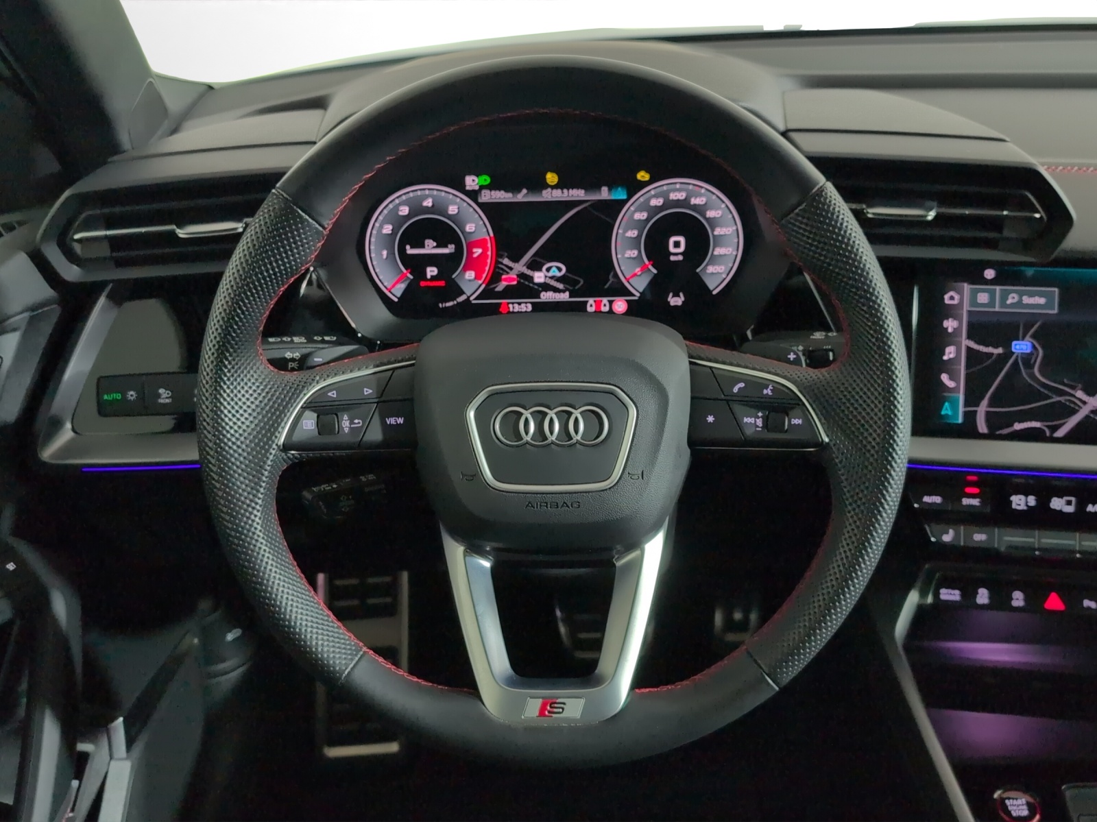 AUDI S3 Limousine 2.0 TFSI quattro S-tronic-image-11
