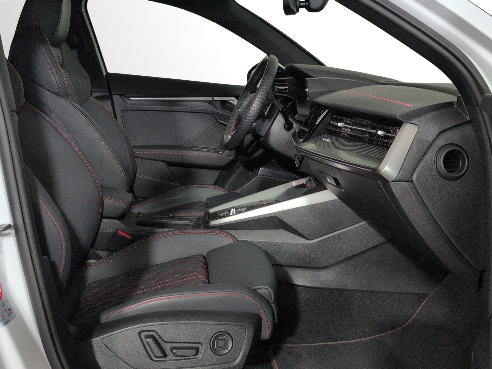 AUDI S3 Limousine 2.0 TFSI quattro S-tronic-image-6
