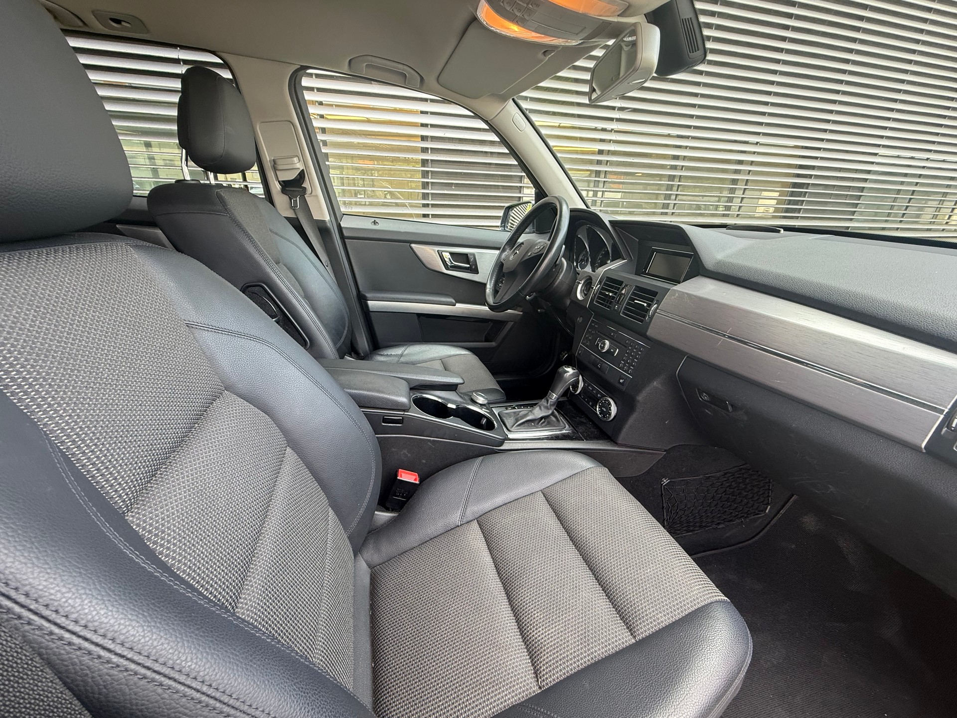MERCEDES-BENZ GLK 220 CDI BlueEfficiency 4Matic 7G-Tronic-image-2