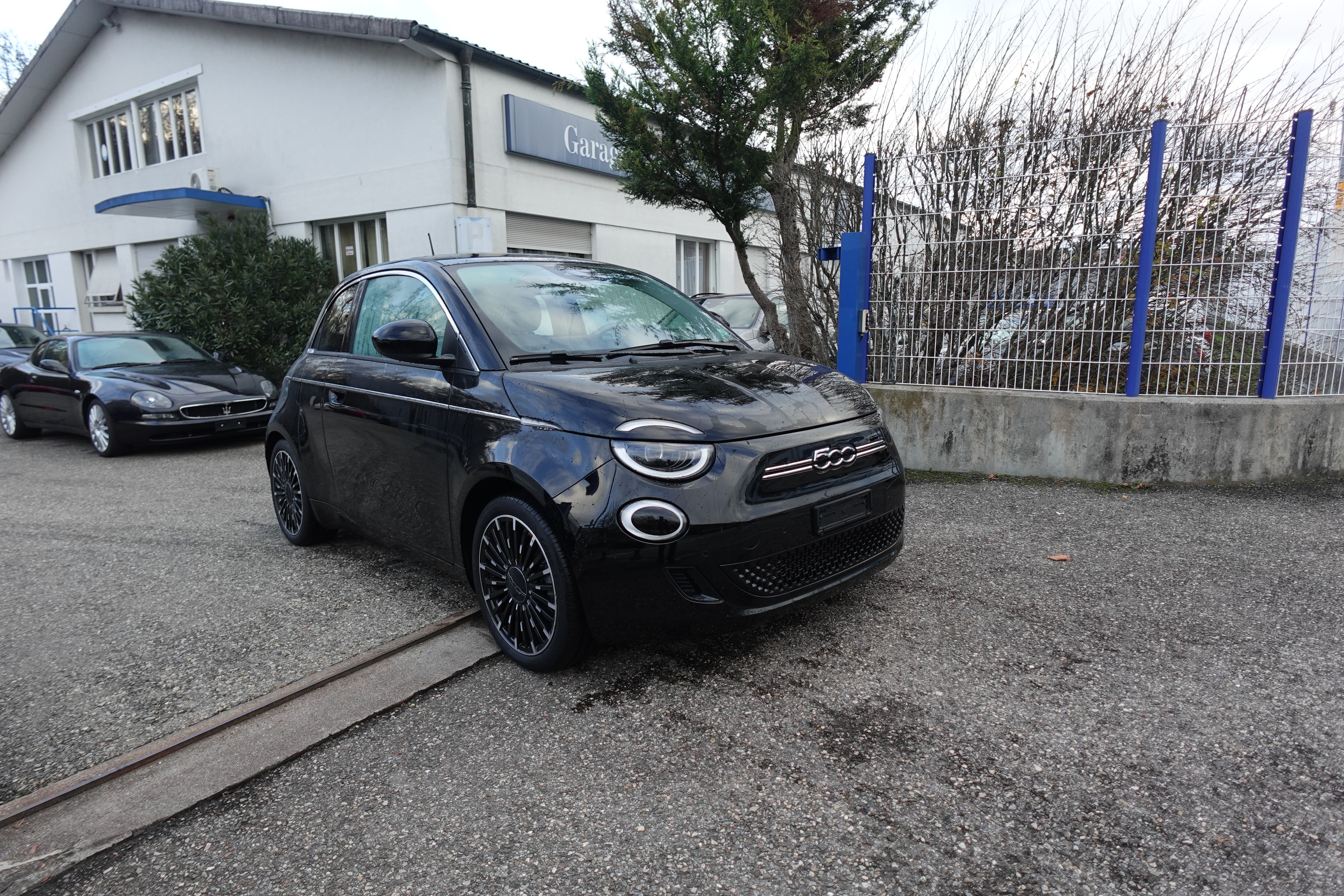 Car photo