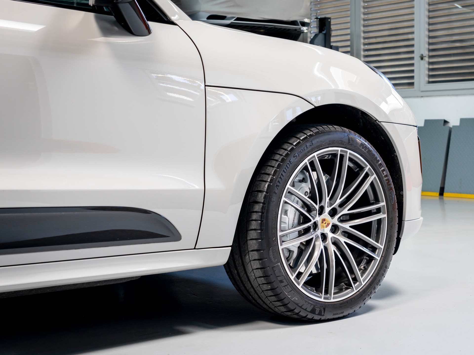 PORSCHE Macan Turbo PDK-image-11