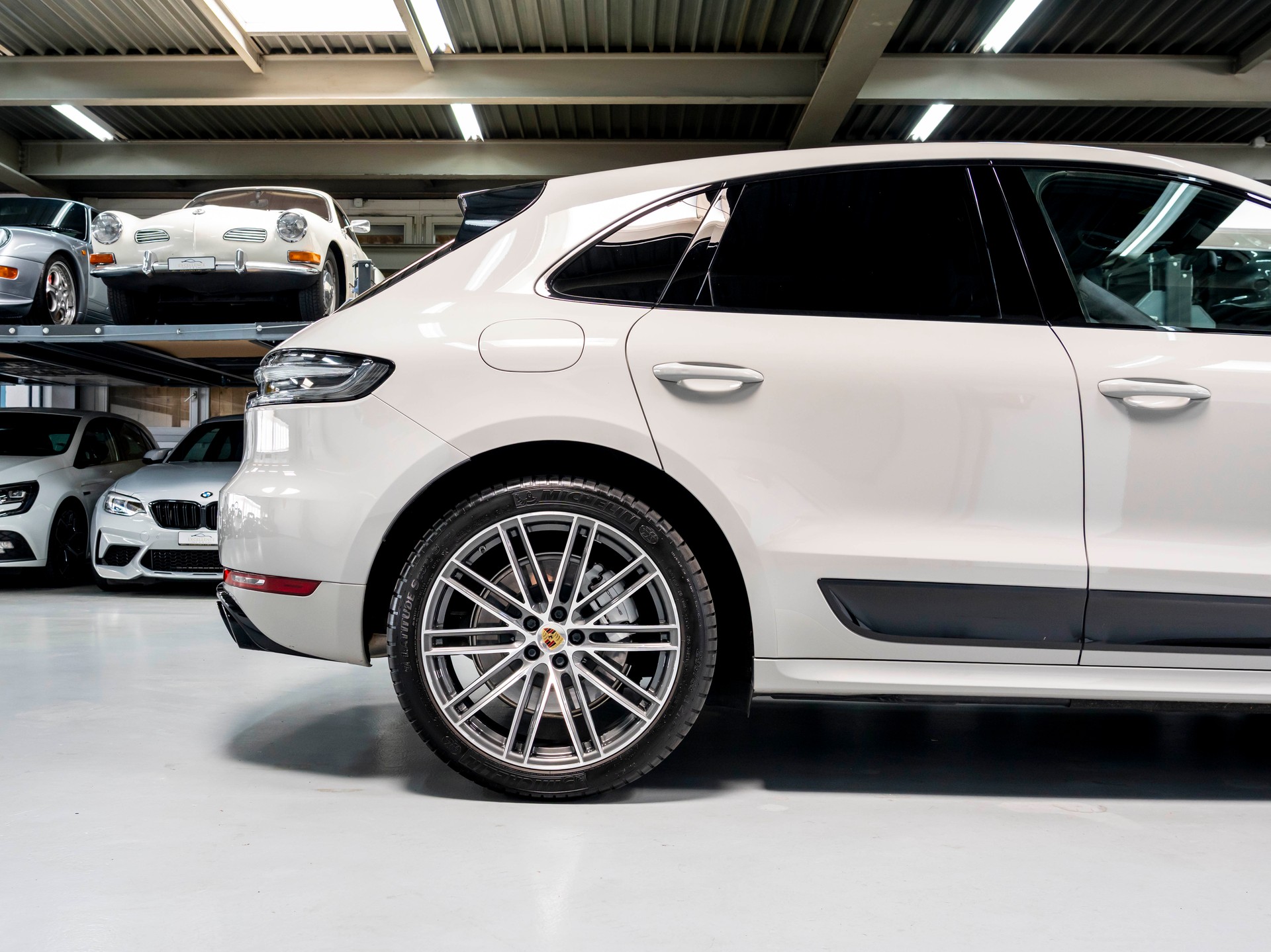 PORSCHE Macan Turbo PDK-image-10