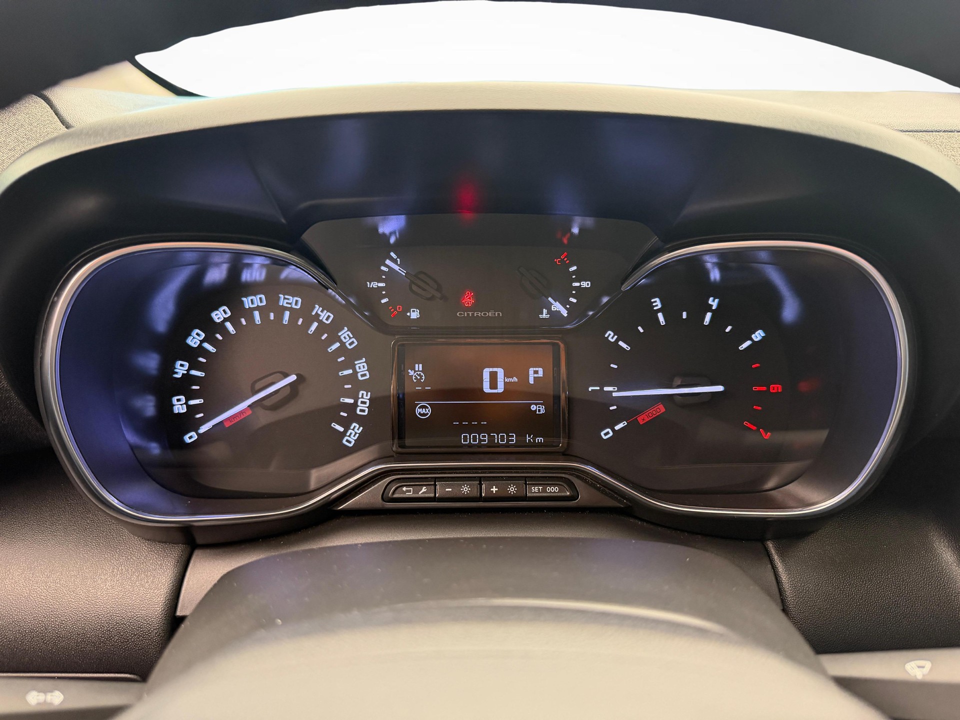 CITROEN C3 Aircross 1.2 PureTech 130 Swiss Edition-image-15
