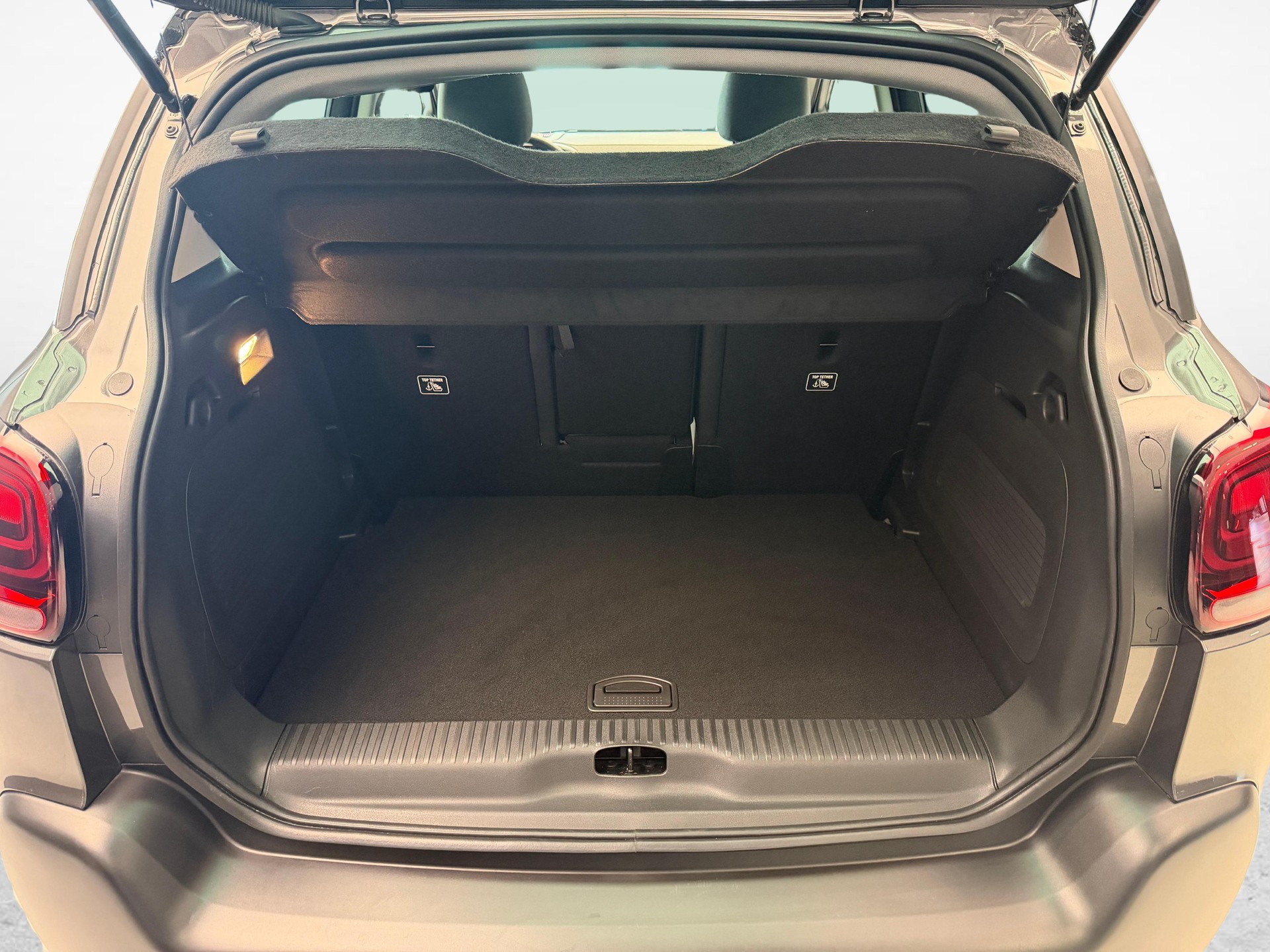 CITROEN C3 Aircross 1.2 PureTech 130 Swiss Edition-image-11