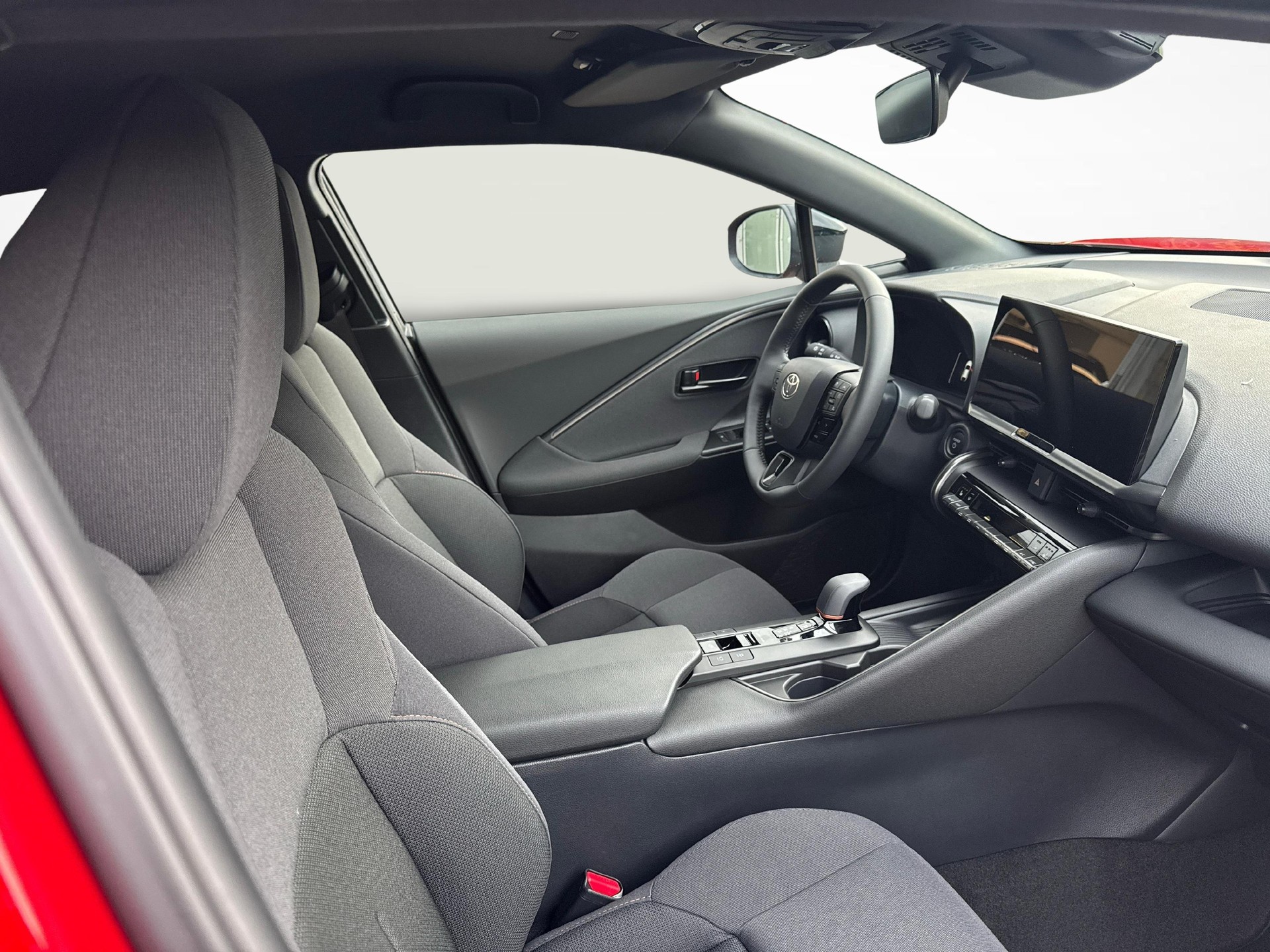 TOYOTA C-HR 2.0 PHEV Swiss Edition-image-9