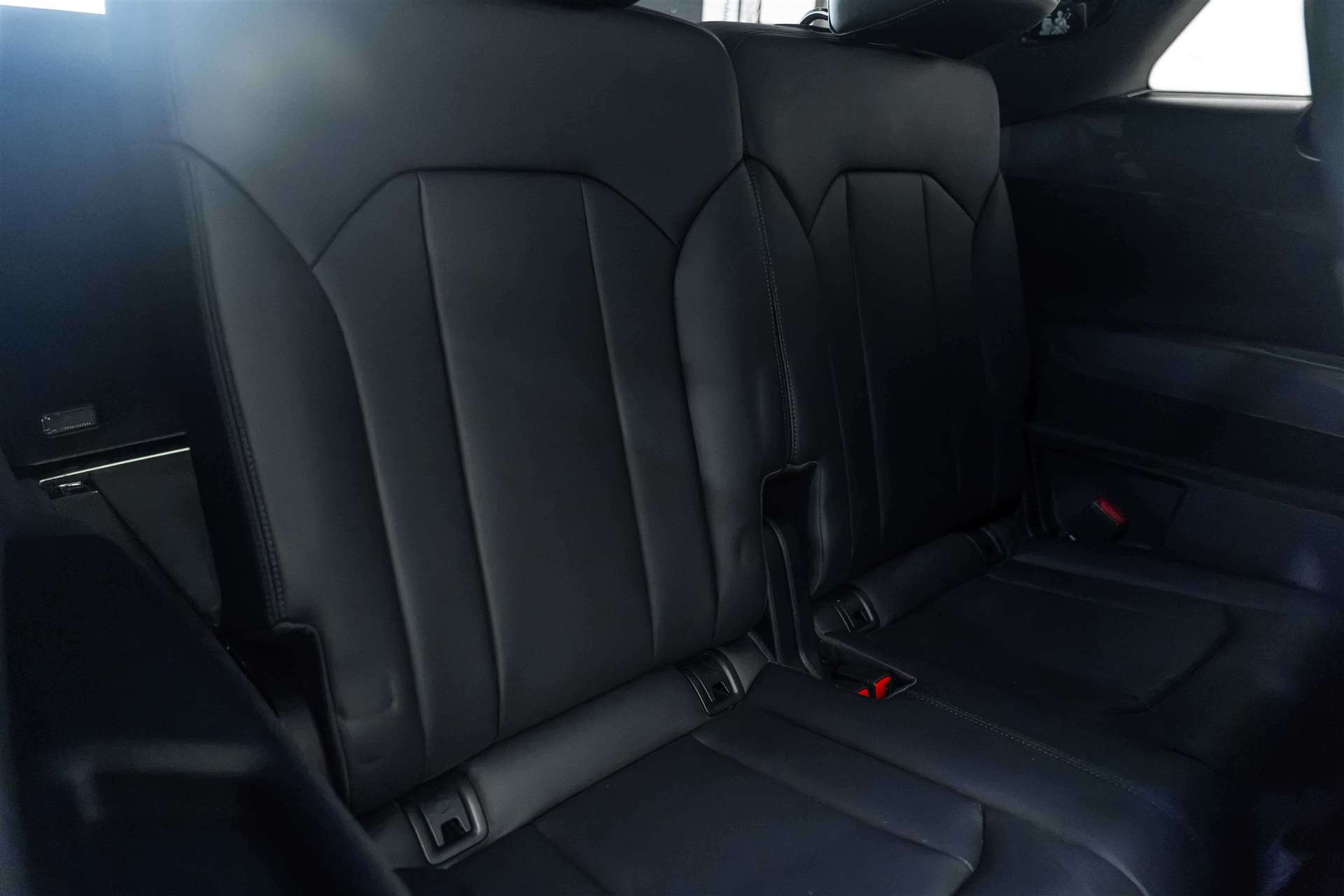 AUDI SQ7 4.0 TDI quattro tiptronic 7-Plätzer 435PS-image-13