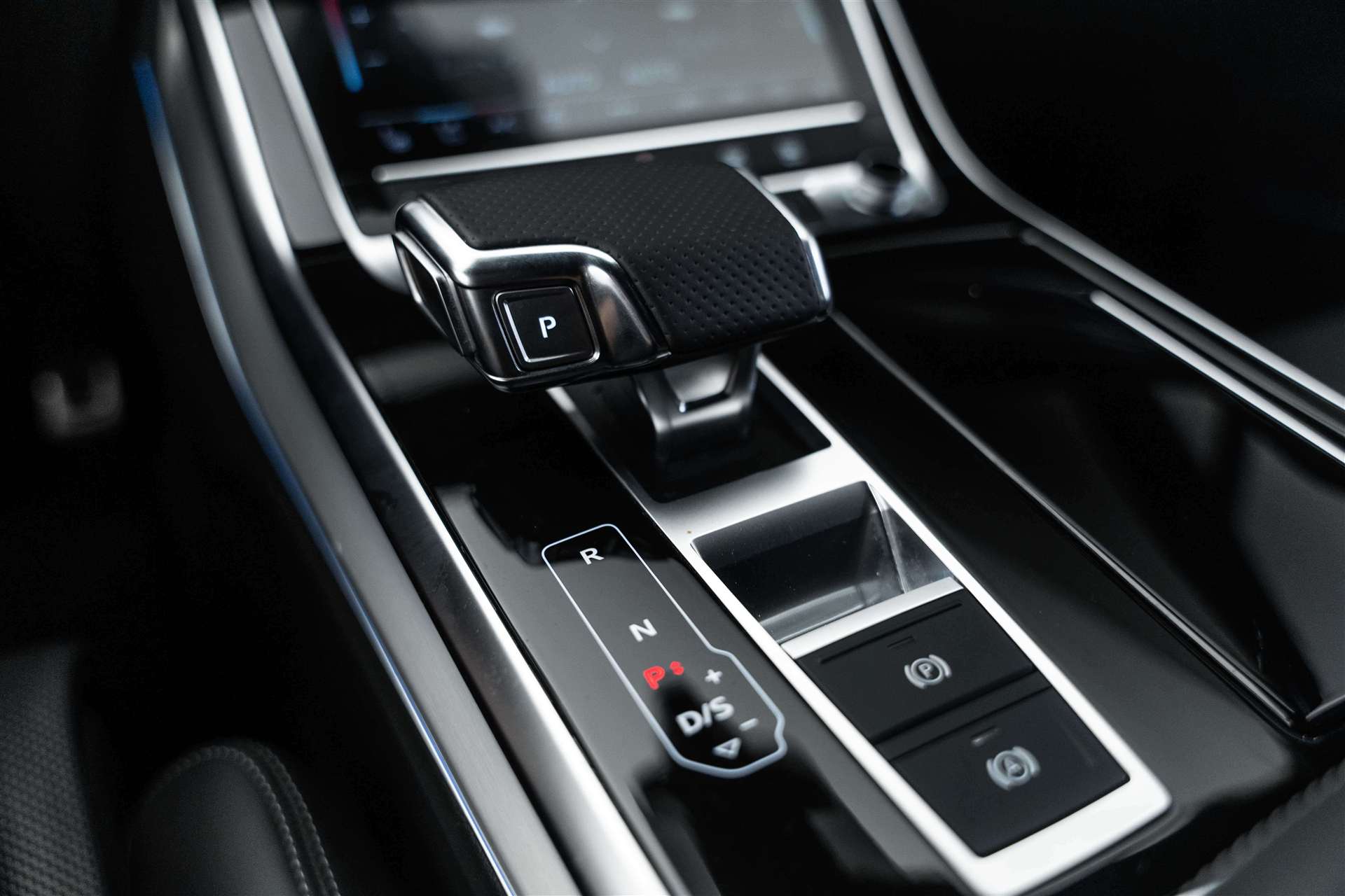 AUDI SQ7 4.0 TDI quattro tiptronic 7-Plätzer 435PS-image-26