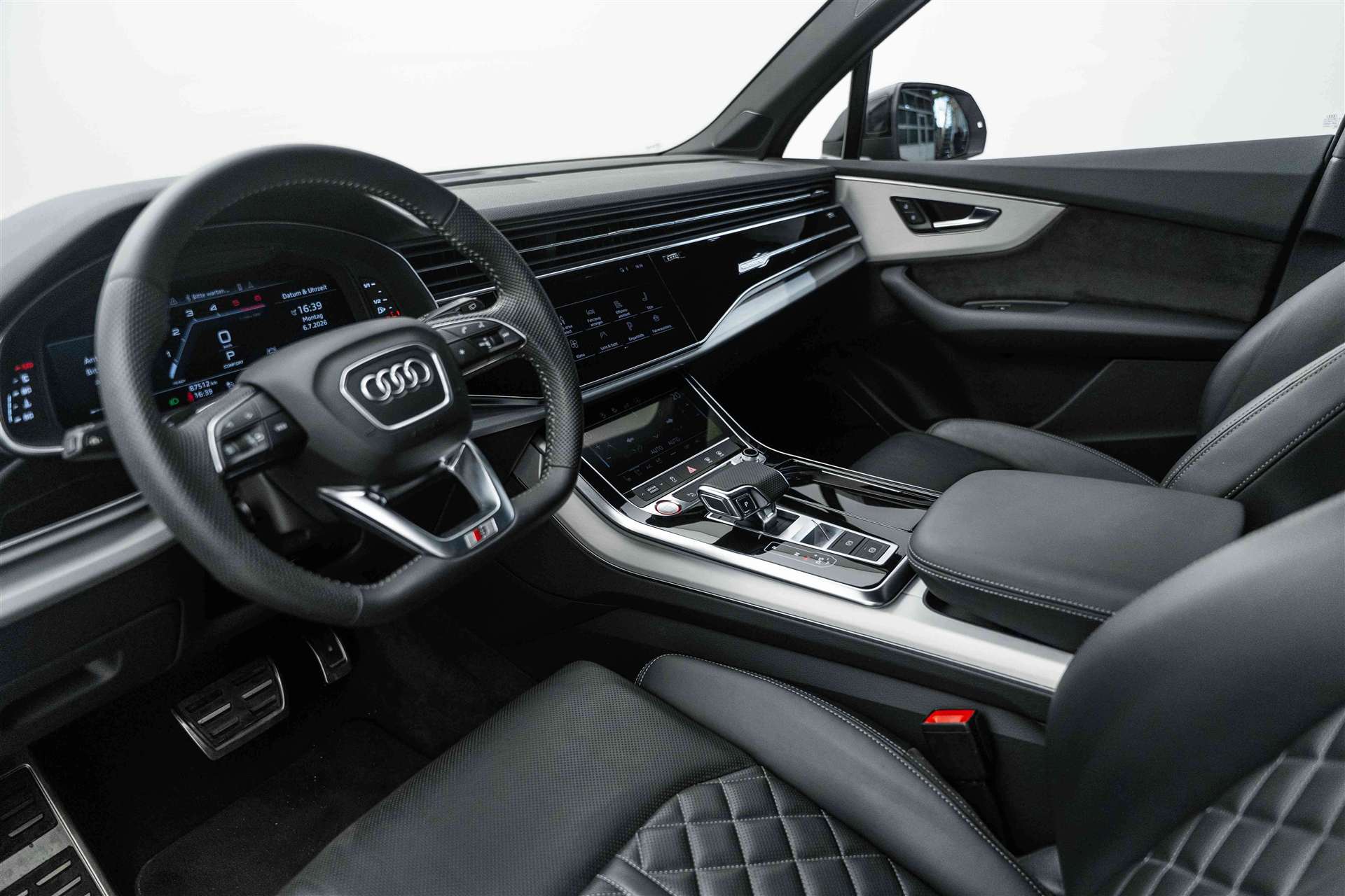 AUDI SQ7 4.0 TDI quattro tiptronic 7-Plätzer 435PS-image-6