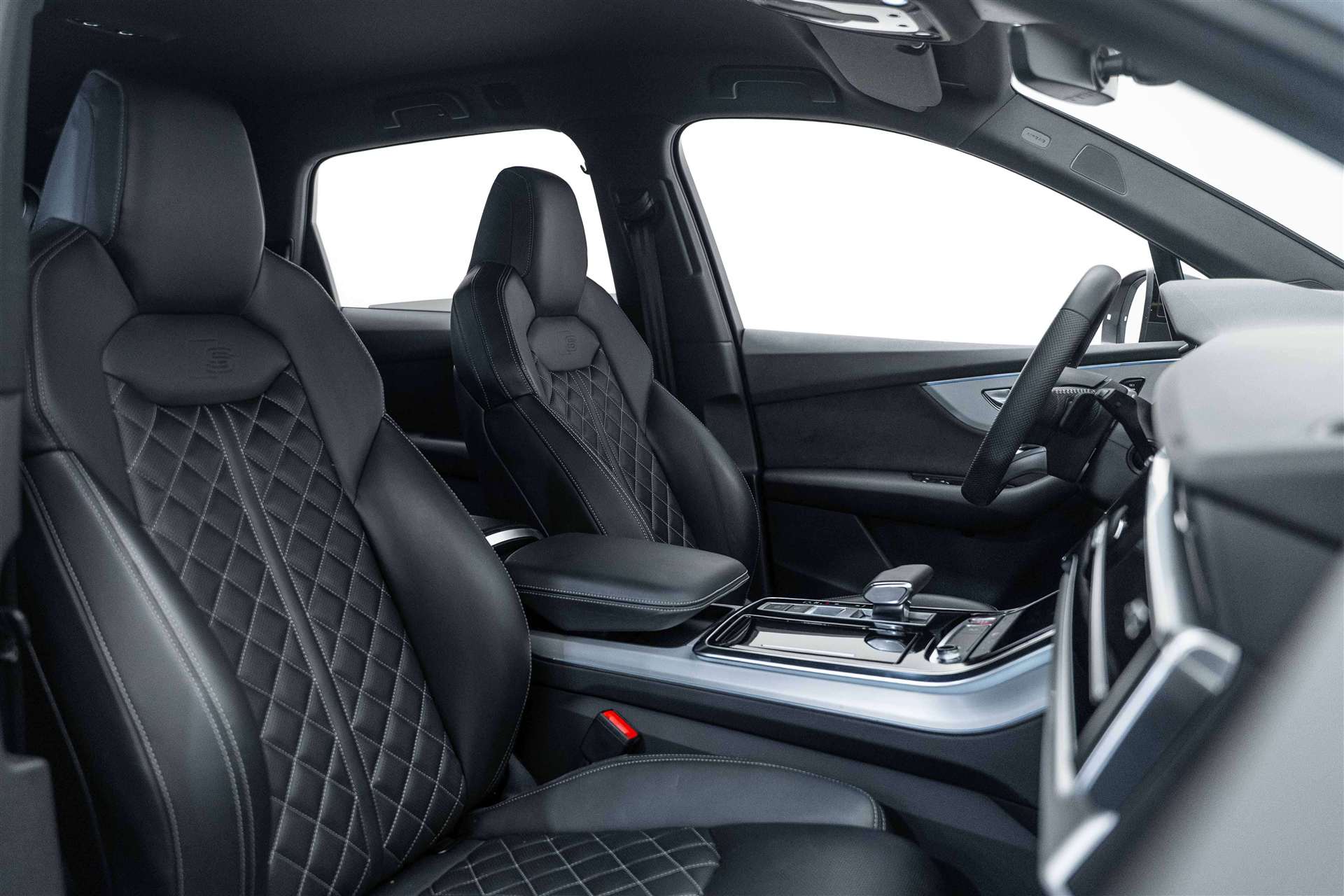 AUDI SQ7 4.0 TDI quattro tiptronic 7-Plätzer 435PS-image-10