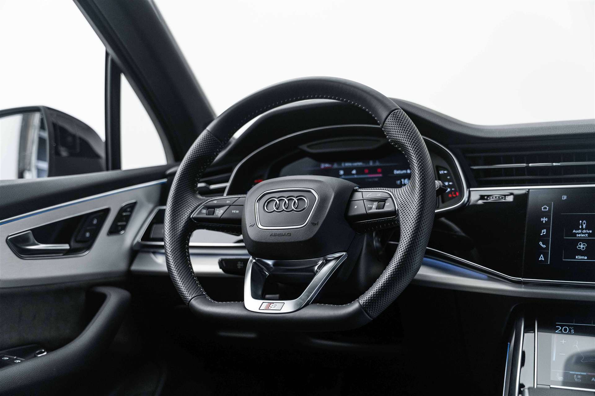 AUDI SQ7 4.0 TDI quattro tiptronic 7-Plätzer 435PS-image-8