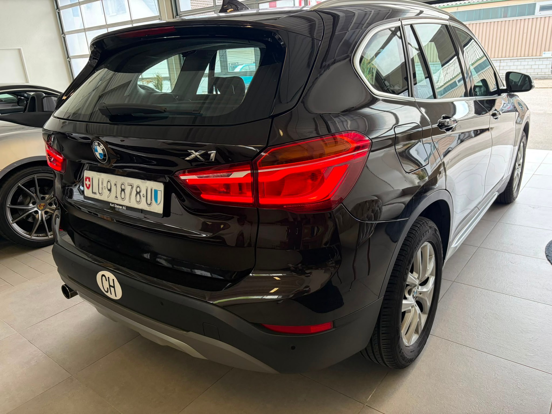 BMW X1 xDrive 18d xLine Steptronic-image-10