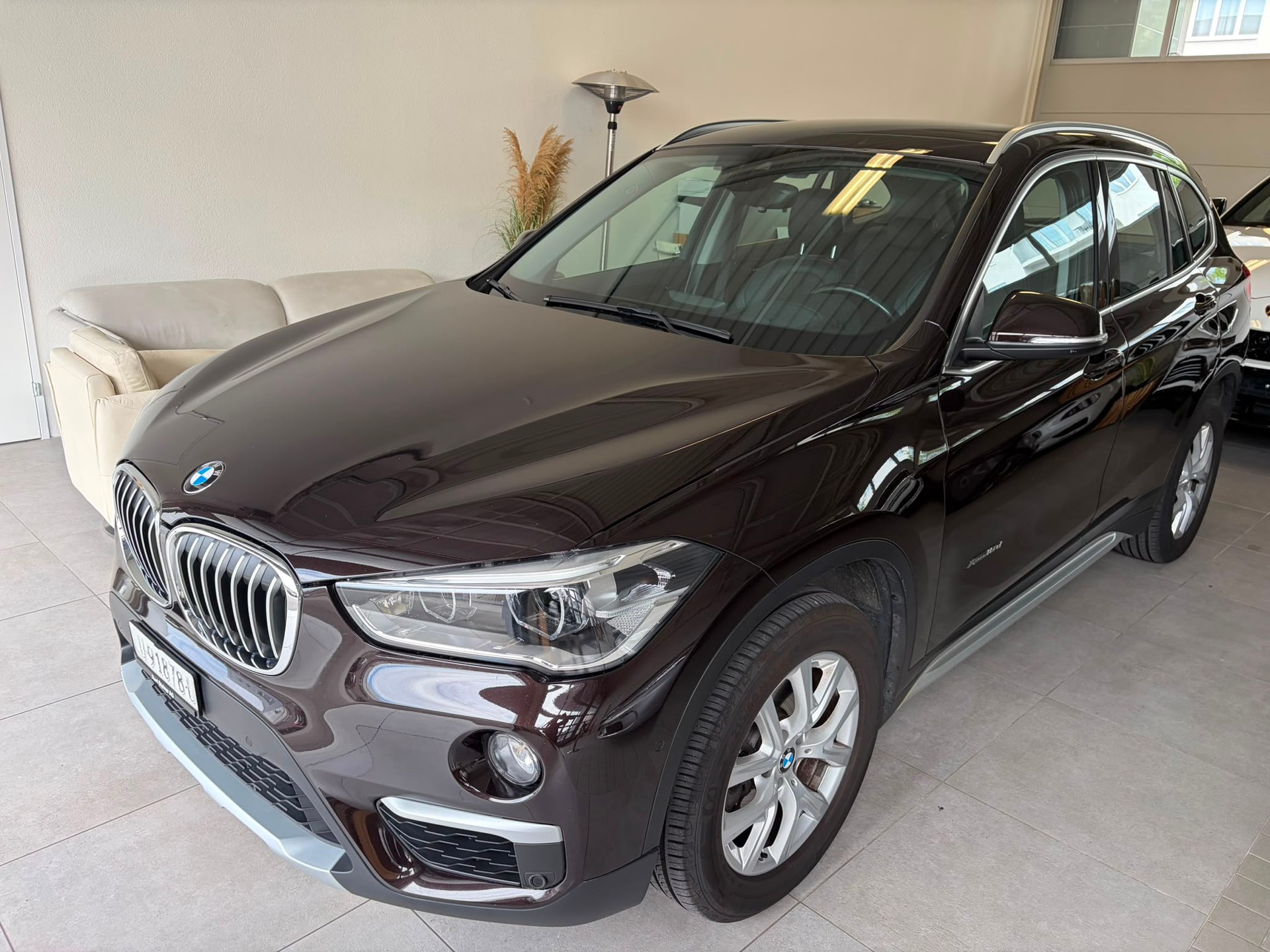 BMW X1 xDrive 18d xLine Steptronic-image-0