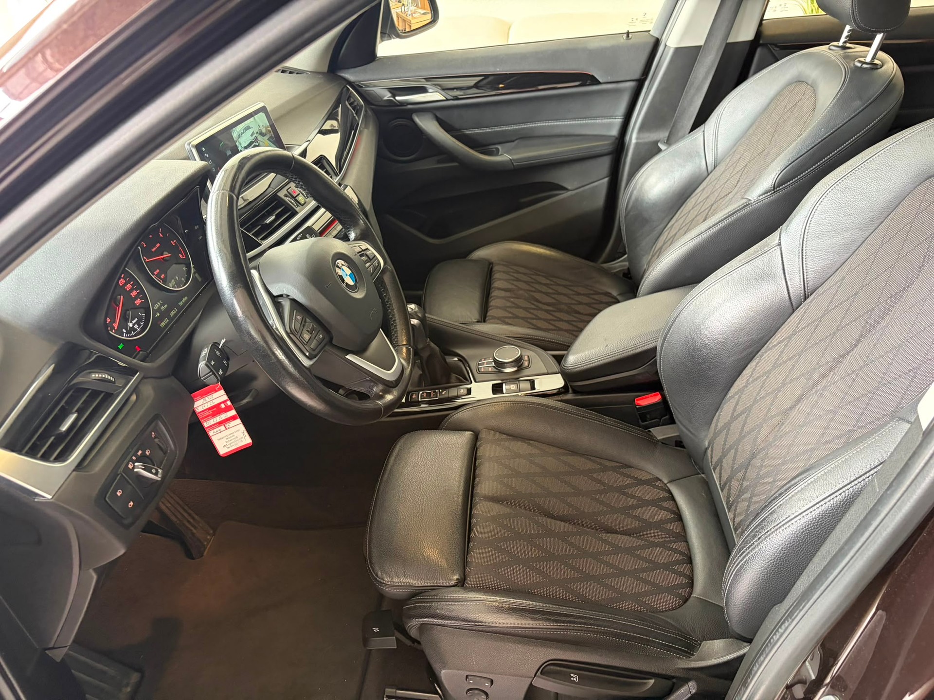 BMW X1 xDrive 18d xLine Steptronic-image-12