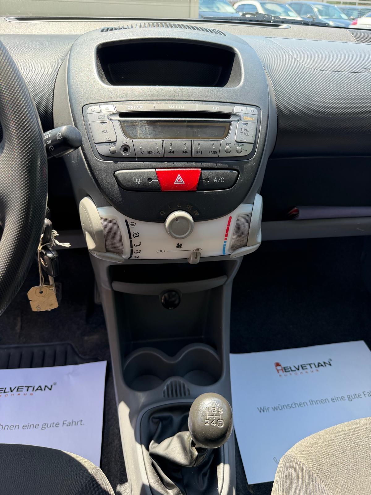 CITROEN C1 1.0i X-image-18