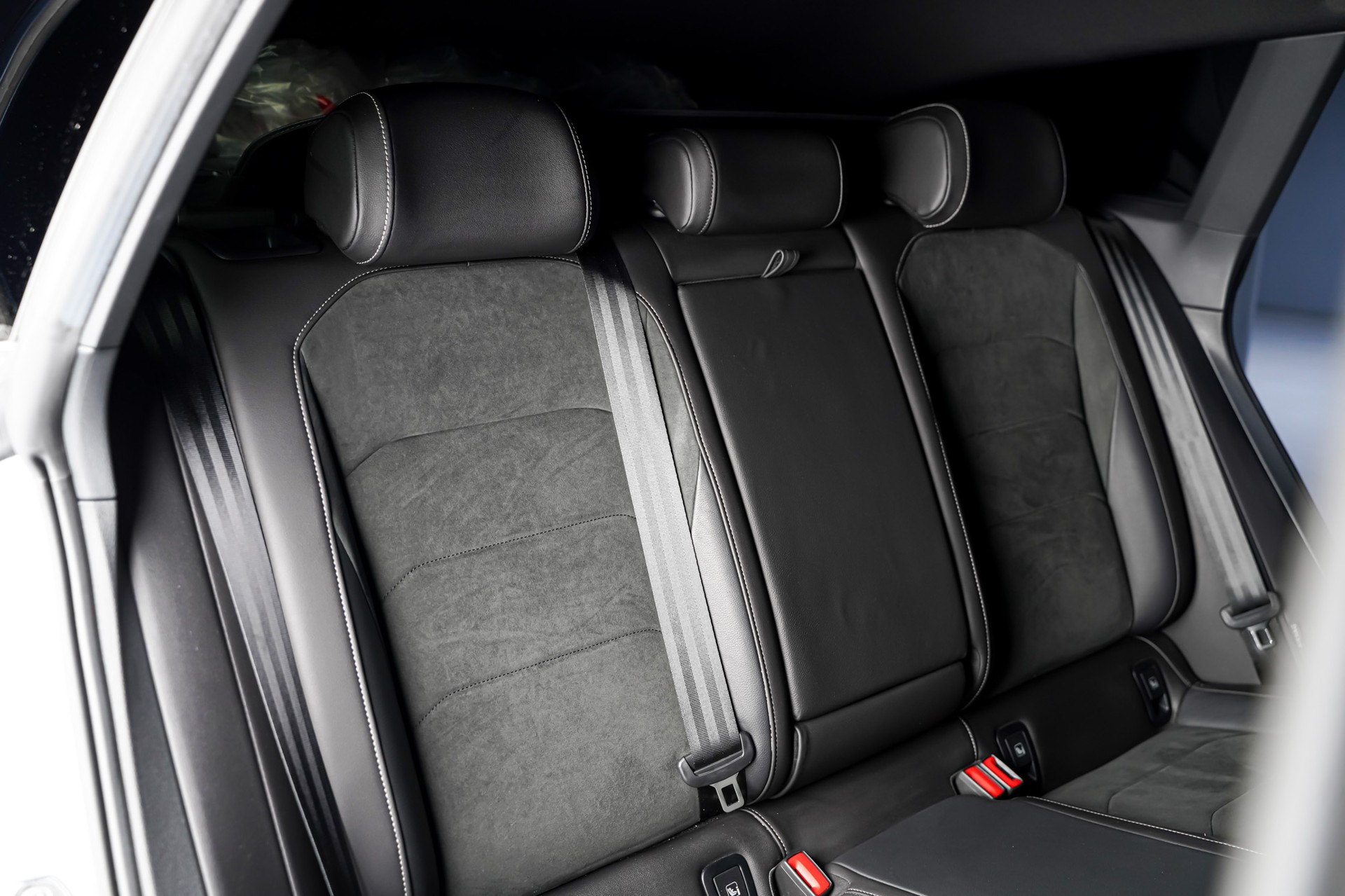 VW Arteon SB 2.0 TDI R-Line DSG-image-15