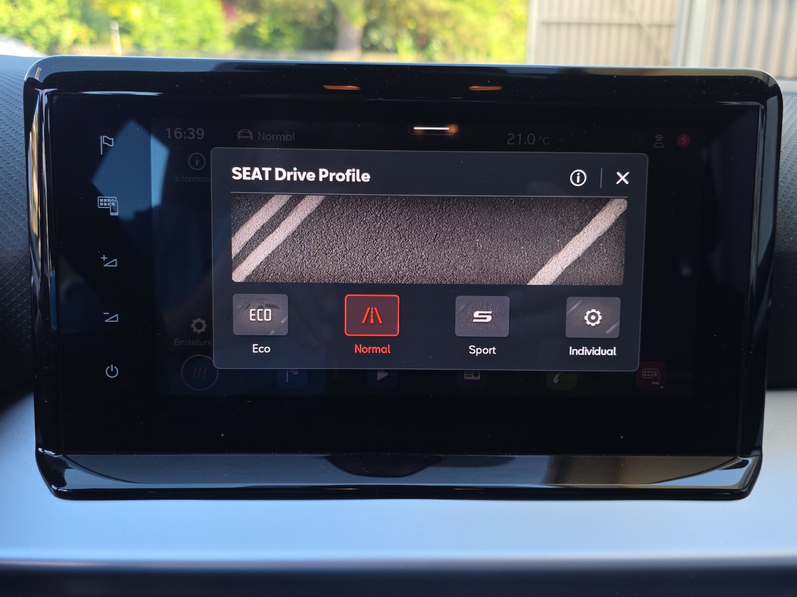 SEAT Arona 1.5 Eco TSI 150PS FR DSG mit AHK, Rückfahrkamera, Navi, Full LED, ACC, usw.-image-23