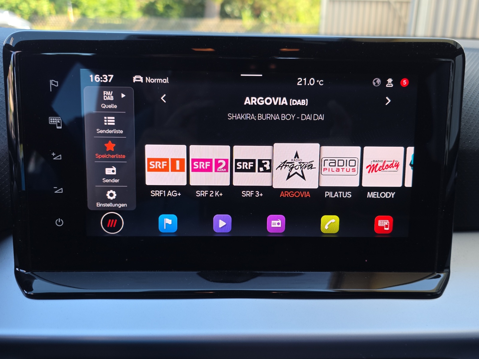 SEAT Arona 1.5 Eco TSI 150PS FR DSG mit AHK, Rückfahrkamera, Navi, Full LED, ACC, usw.-image-24