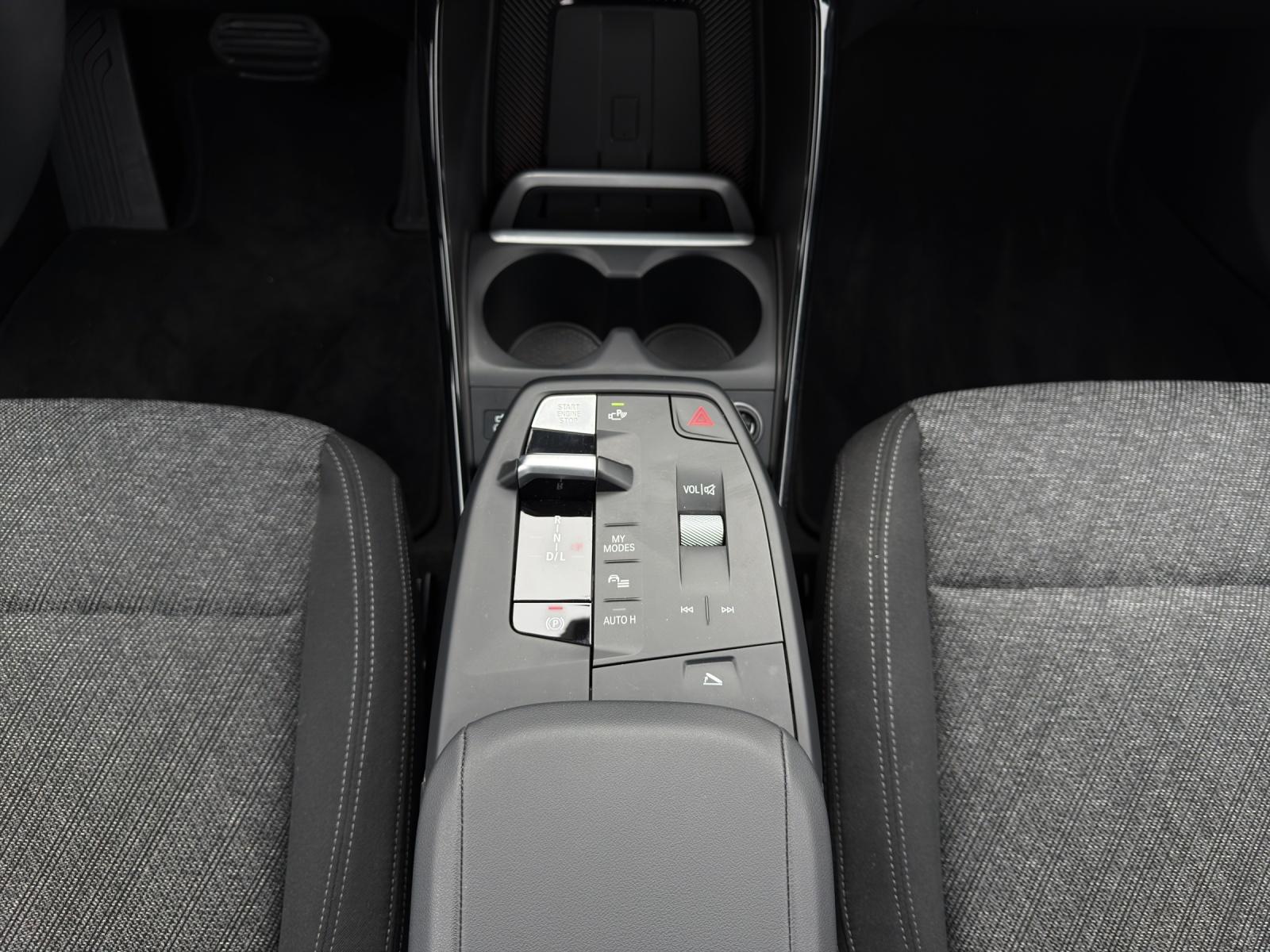 BMW 🆕 220i Active Tourer DKG (CH)-image-14