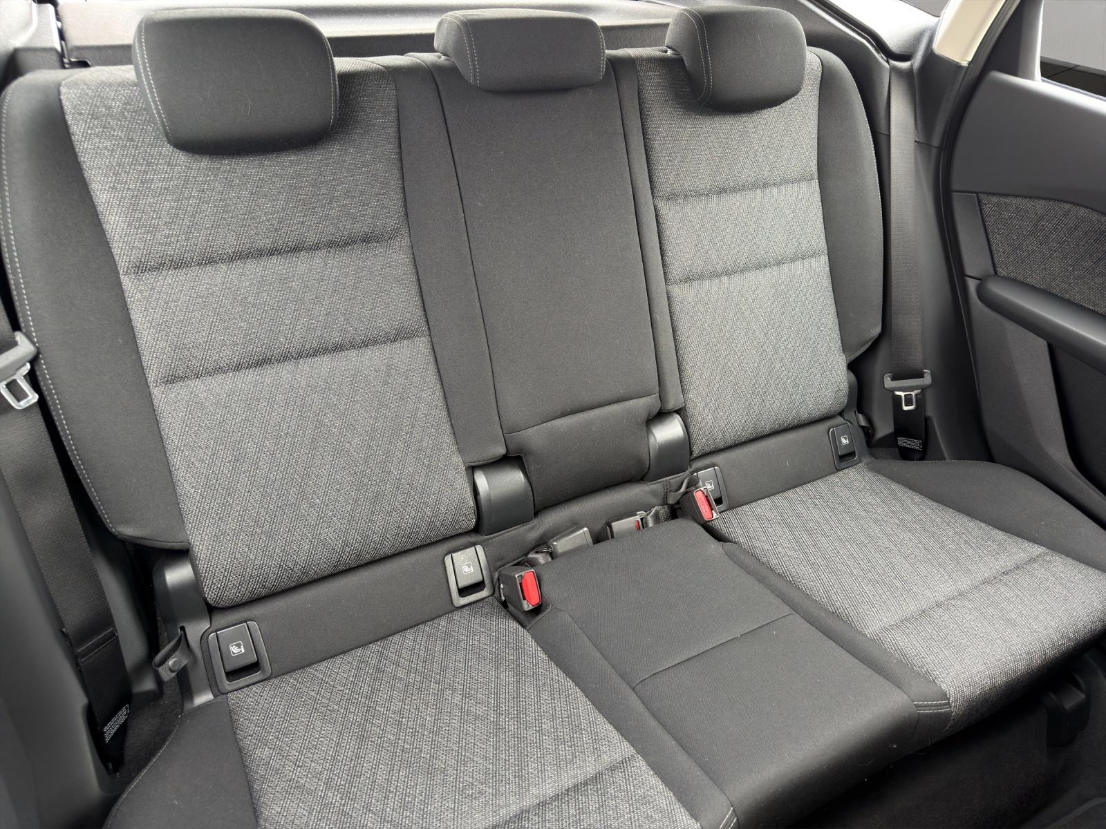 BMW 🆕 220i Active Tourer DKG (CH)-image-18