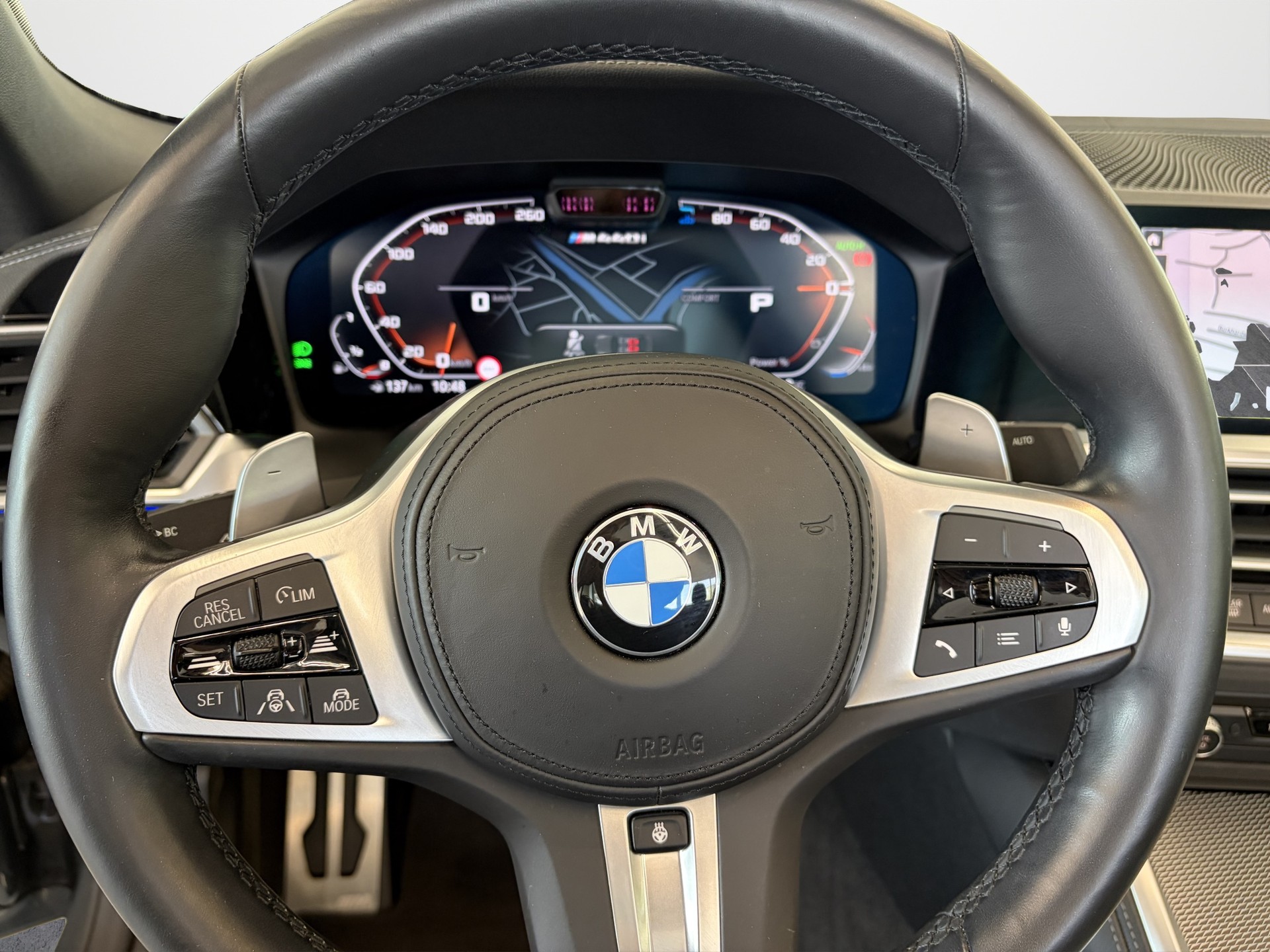 BMW M440i xDrive 48V Cabriolet Steptronic-image-11