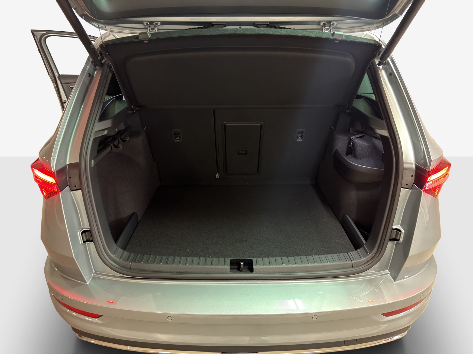 SKODA Karoq 2.0 TSI SportLine 4x4 DSG-image-12