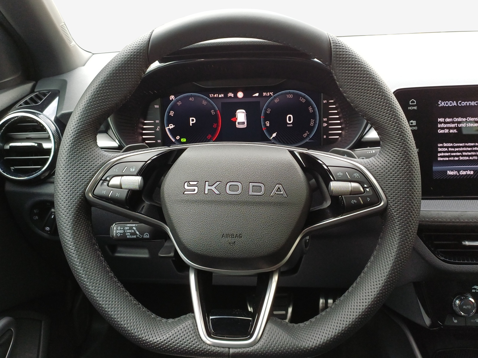 SKODA Fabia 1.0 TSI Dynamic DSG-image-9