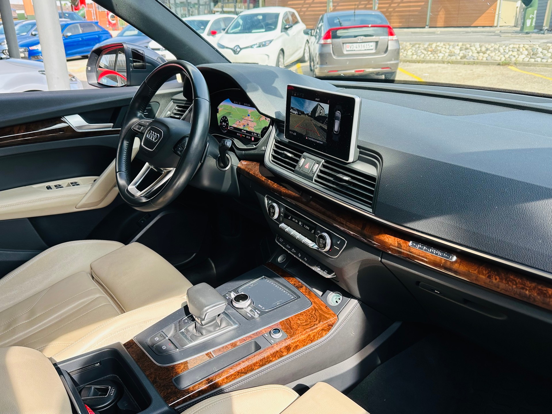 AUDI Q5 2.0 TFSI quattro tiptronic-image-12