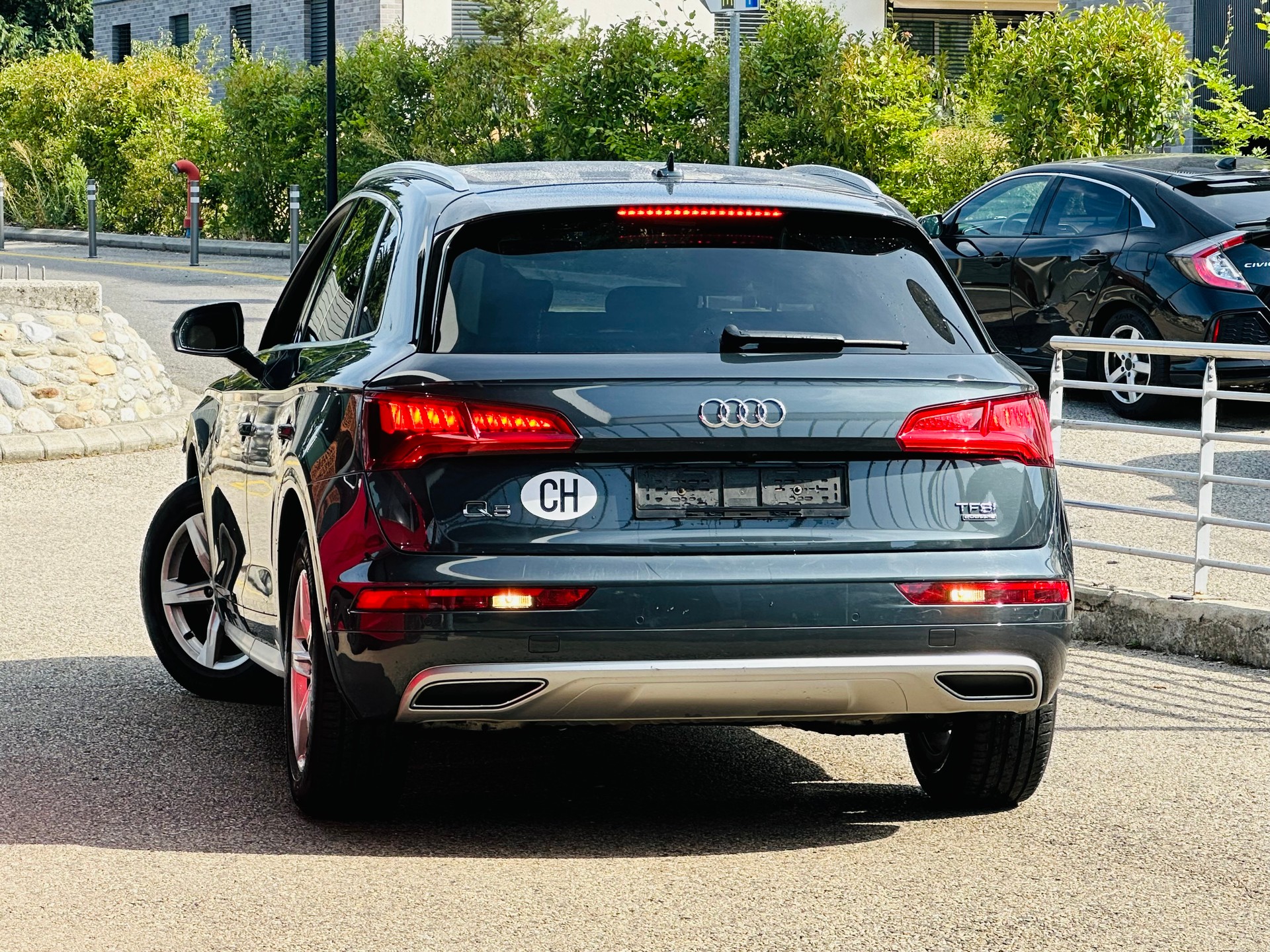 AUDI Q5 2.0 TFSI quattro tiptronic-image-8