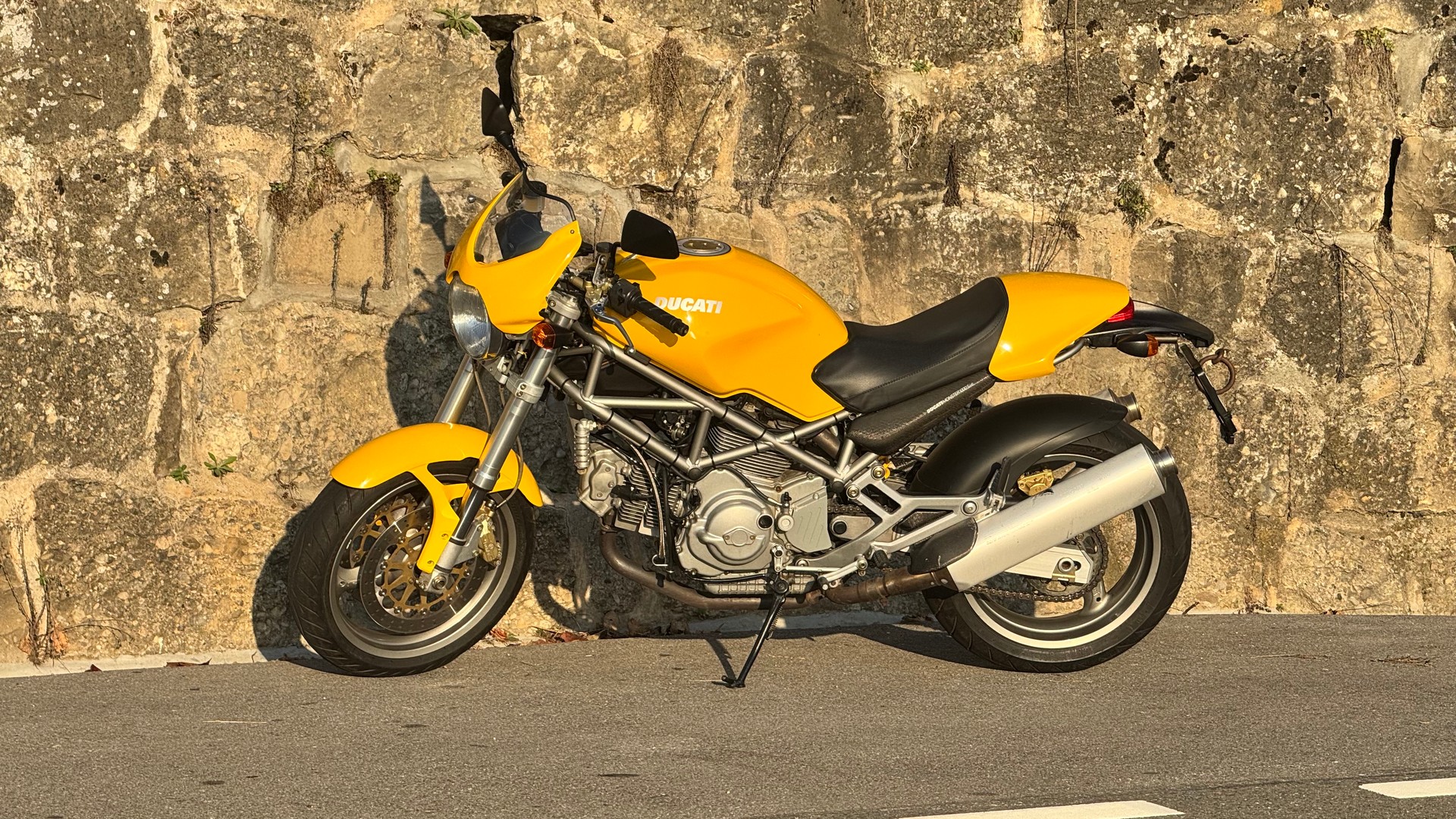 DUCATI Monster 1000 S i.e.