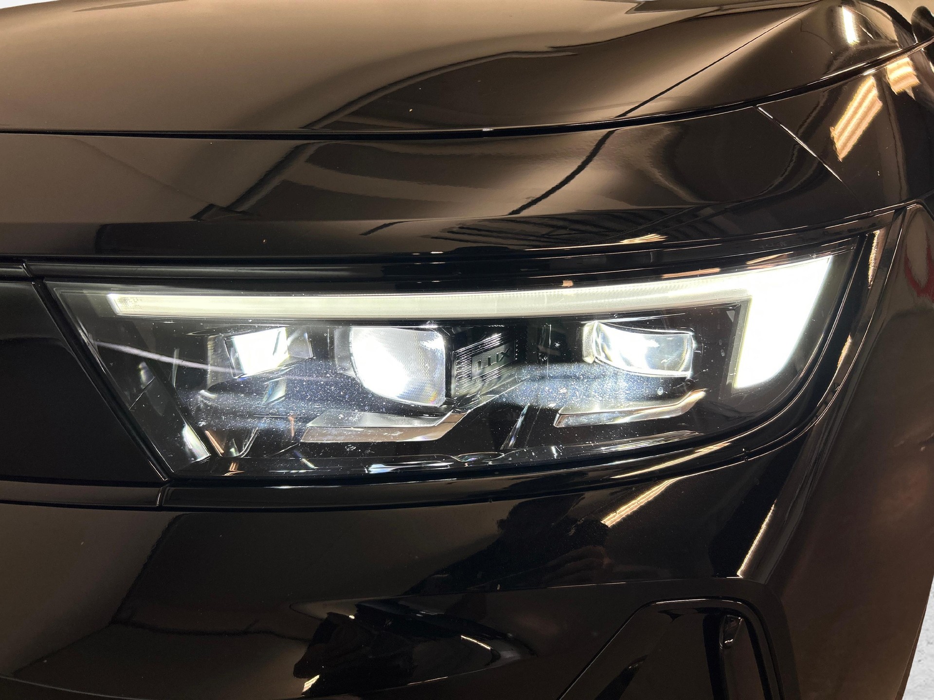 OPEL Astra Sports Tourer 1.6 T PHEV 180 Ultimate-image-15
