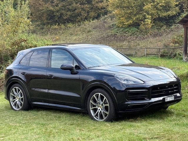 PORSCHE 3.0 V6 E-Hybrid (Porsche Approved Garantie bis 9.12.26)-image-0