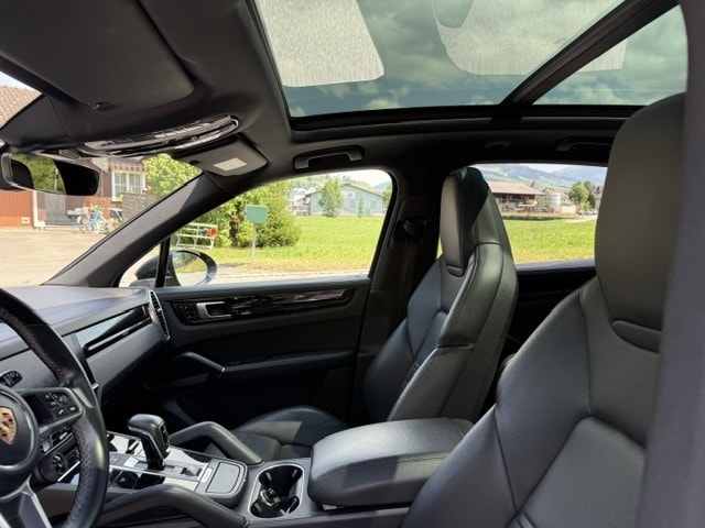 PORSCHE 3.0 V6 E-Hybrid (Porsche Approved Garantie bis 9.12.26)-image-3