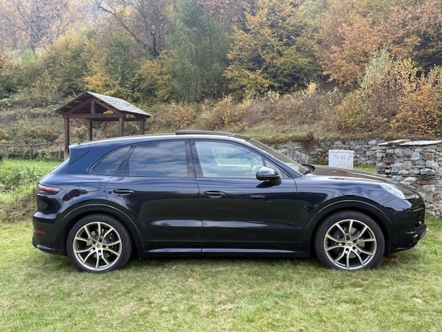 PORSCHE 3.0 V6 E-Hybrid (Porsche Approved Garantie bis 9.12.26)-image-1