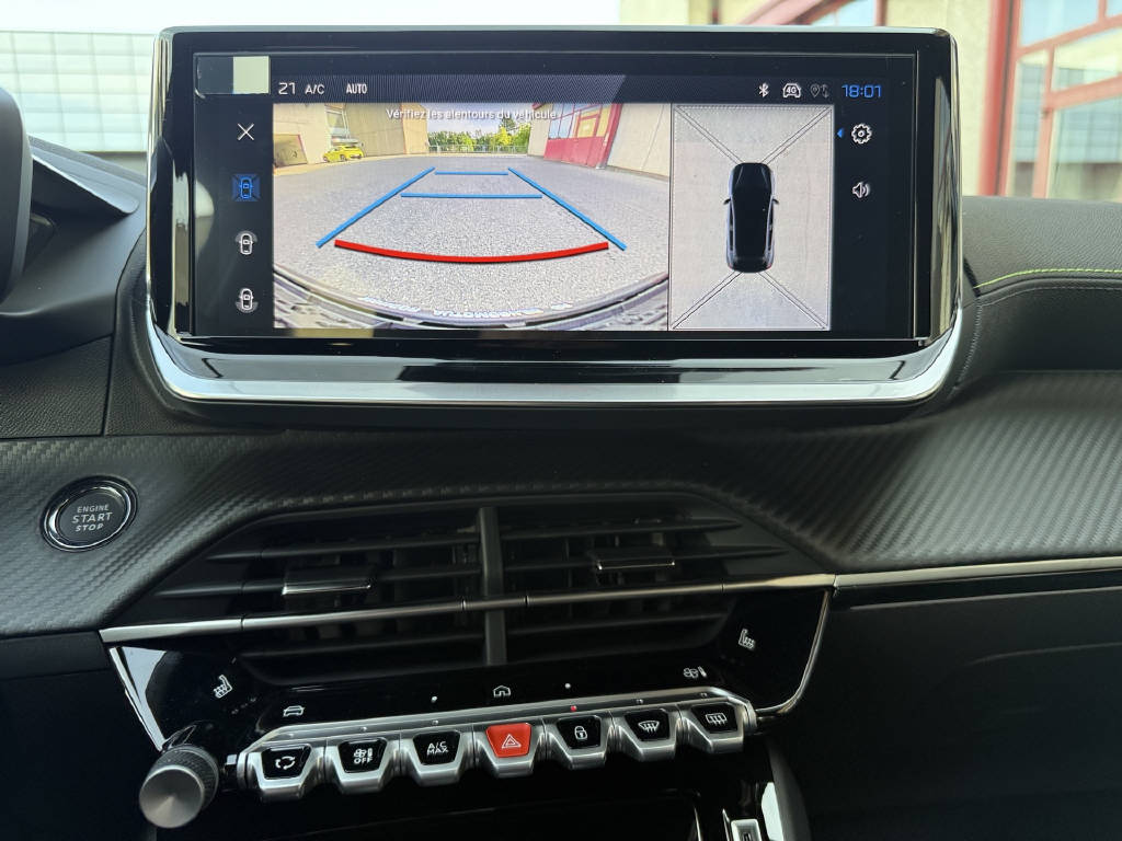 PEUGEOT 208 Hybrid 145 e-DCS6 GT Exclusive-image-10