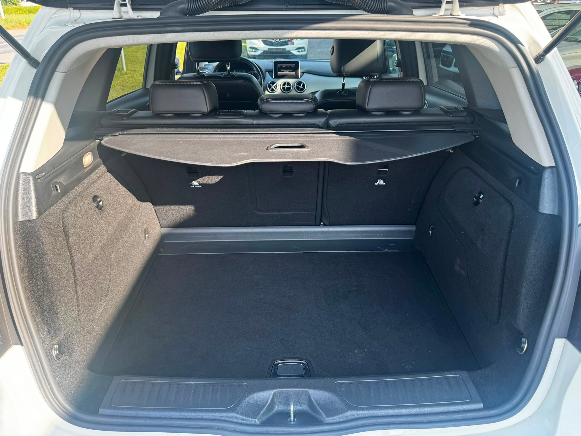 MERCEDES-BENZ B 200 CDI 7G-DCT-image-11