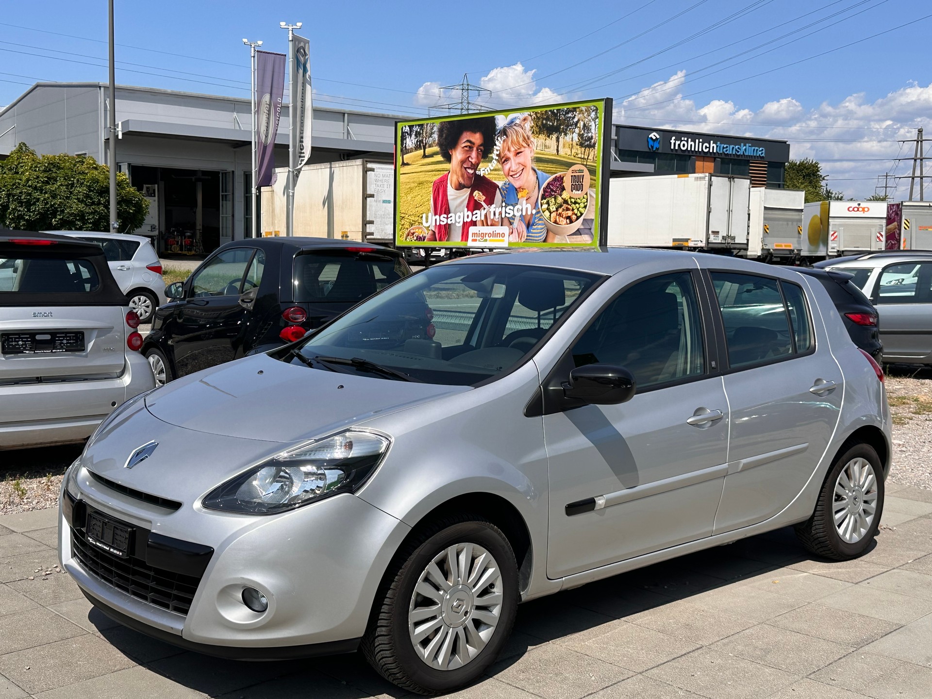 RENAULT Clio 1.6 16V Exception Automatic-image-2