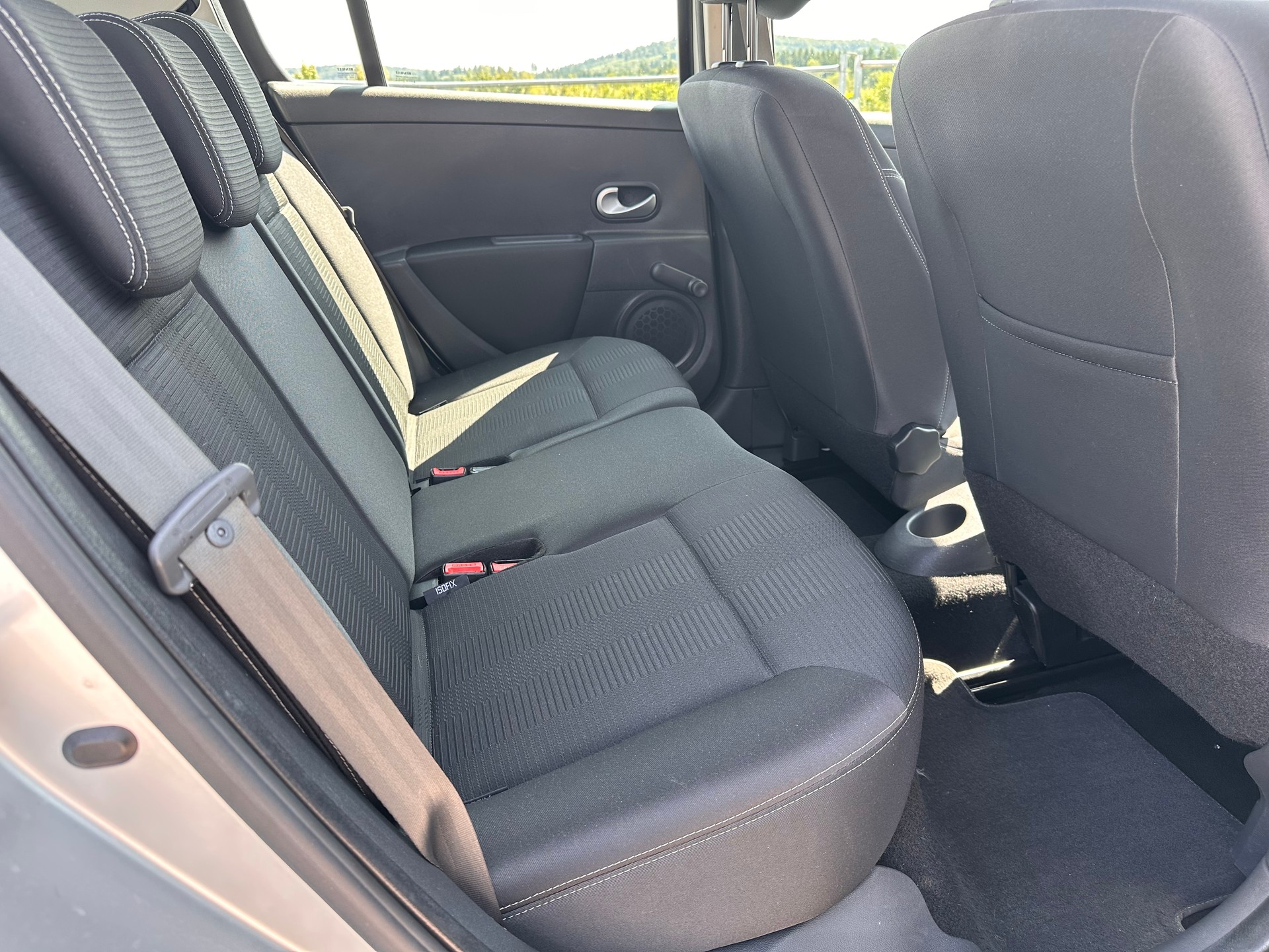RENAULT Clio 1.6 16V Exception Automatic-image-8