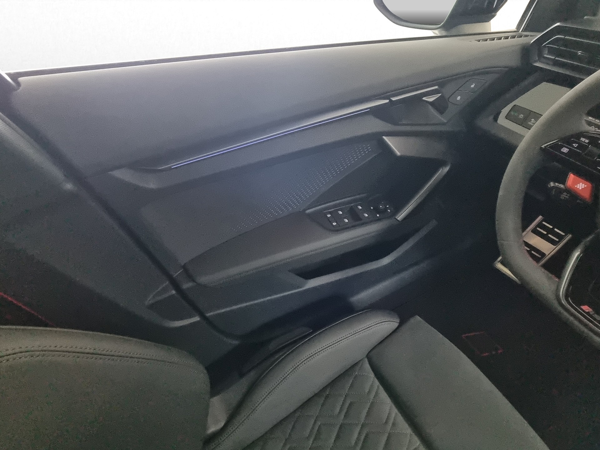 AUDI RS3 Sportback 2.5 TSI quattro S-tronic-image-11