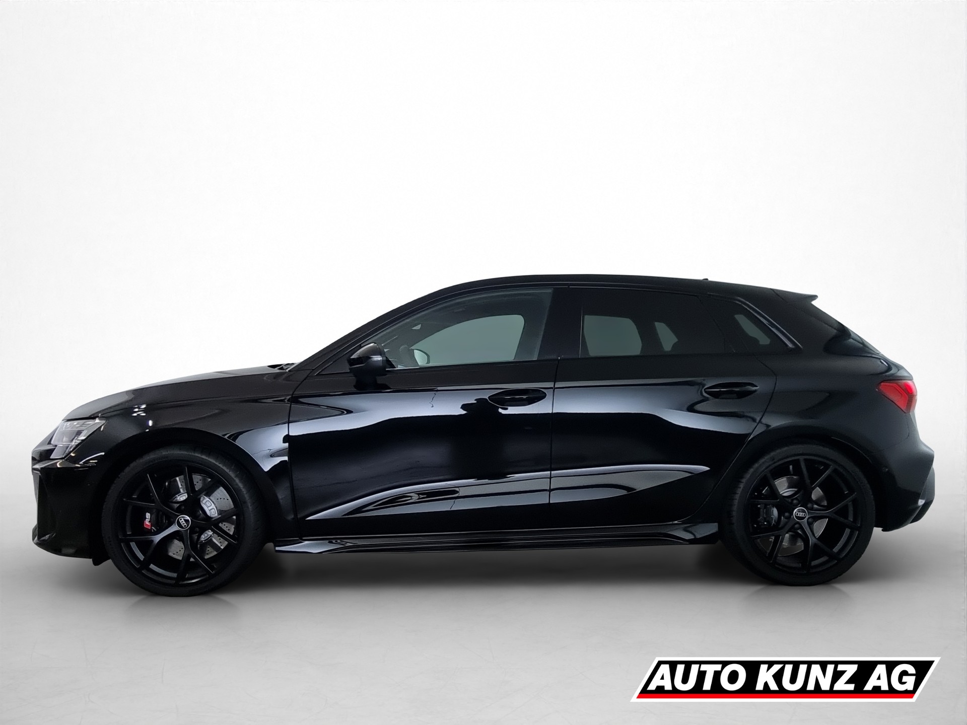 AUDI RS3 Sportback 2.5 TSI quattro S-tronic-image-2