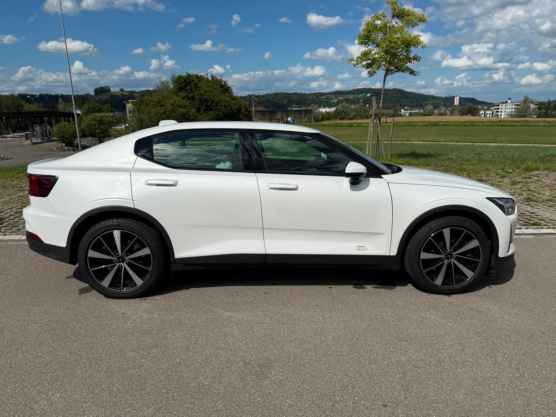 POLESTAR Polestar 2 Long Range Dual 78 kWh MY23-image-9